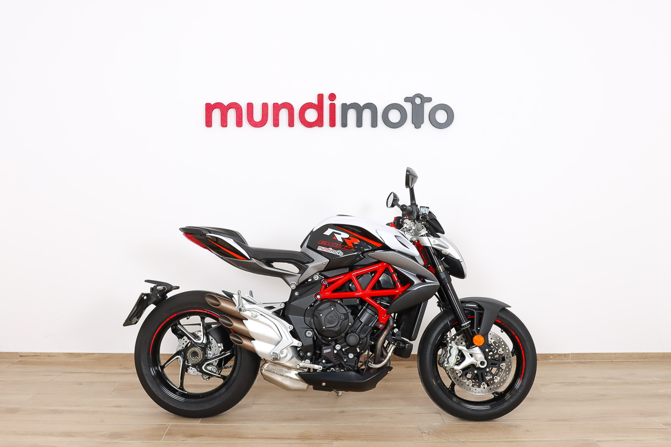 MV AGUSTA BRUTALE 800 RRMV AGUSTA0 MV AGUSTA BRUTALE 800 RRMV AGUSTA0