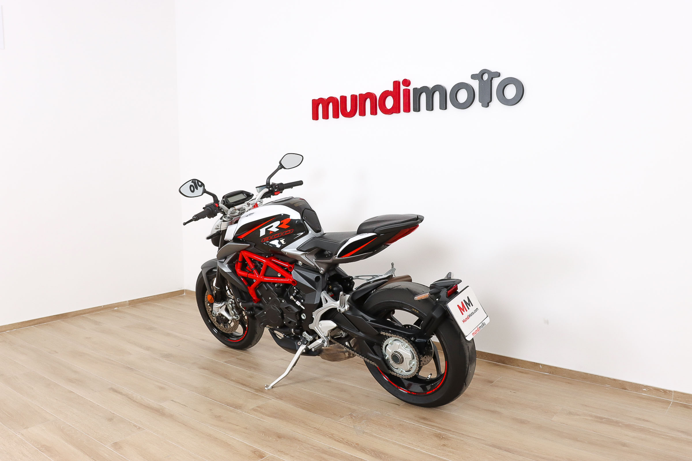 MV AGUSTA BRUTALE 800 RRMV AGUSTA7 MV AGUSTA BRUTALE 800 RRMV AGUSTA7