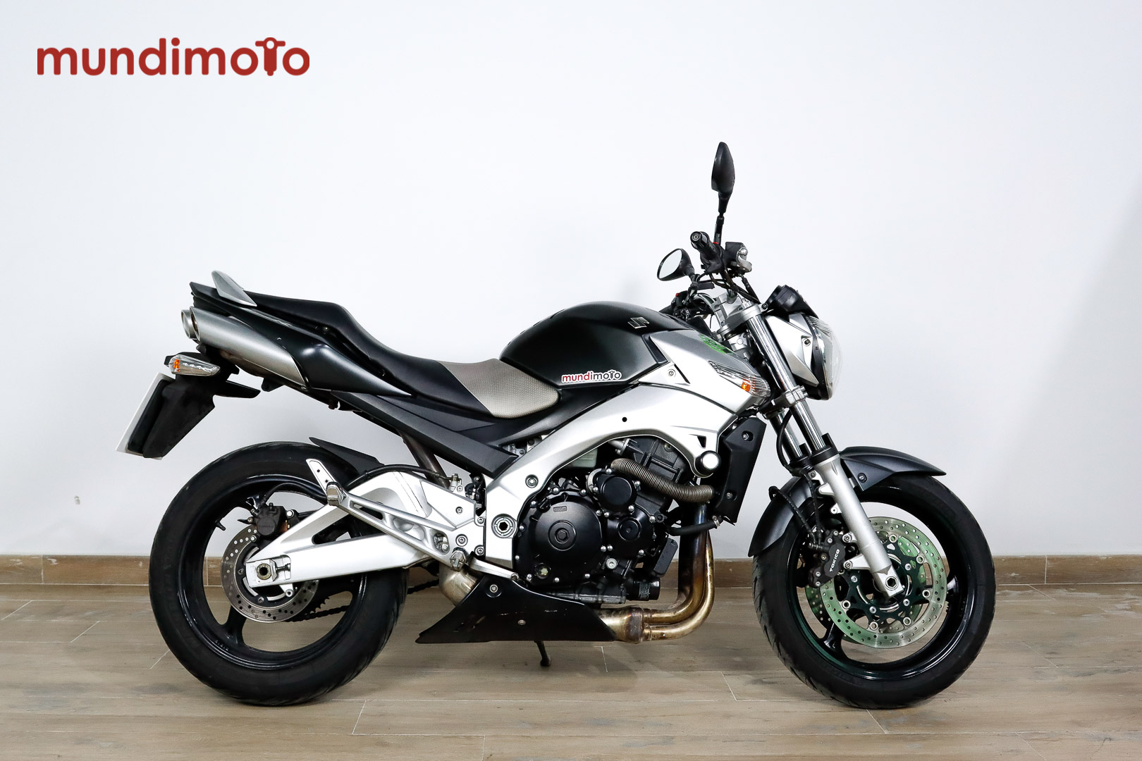 SUZUKI GSR 600SUZUKI0 SUZUKI GSR 600SUZUKI0