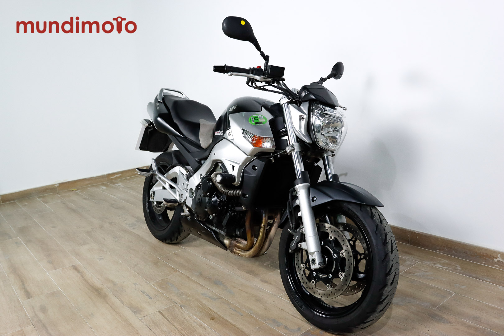 SUZUKI GSR 600SUZUKI2 SUZUKI GSR 600SUZUKI2