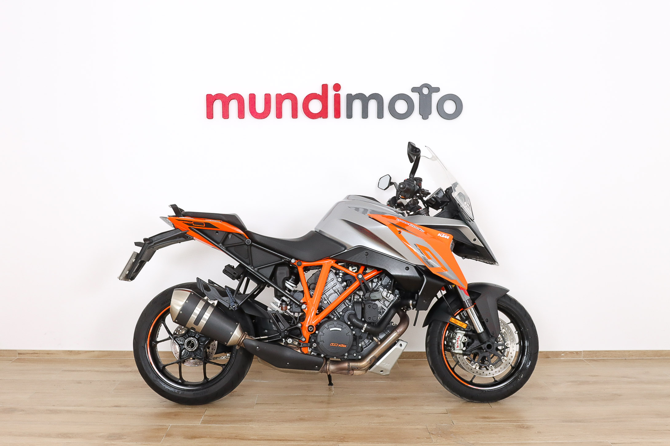 KTM 1290 Super Duke GT promoKTM1 KTM 1290 Super Duke GT promoKTM1