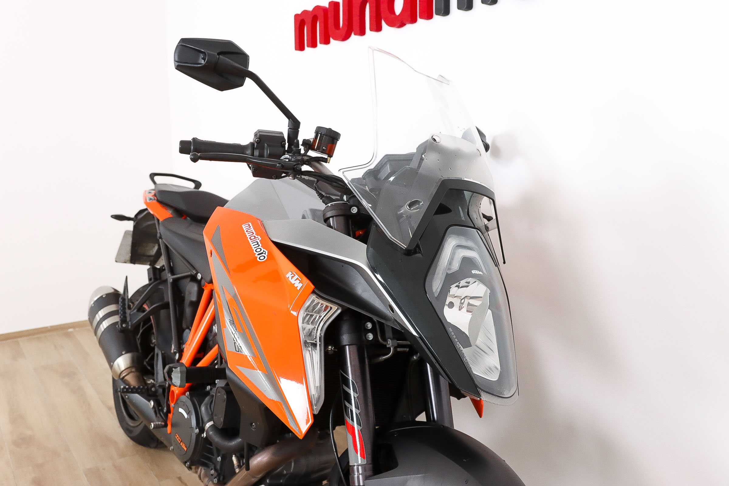 KTM 1290 Super Duke GT promoKTM4 KTM 1290 Super Duke GT promoKTM4