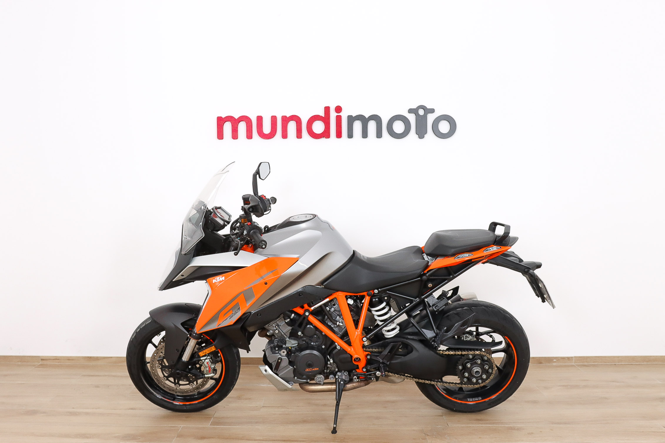 KTM 1290 Super Duke GT promoKTM7 KTM 1290 Super Duke GT promoKTM7