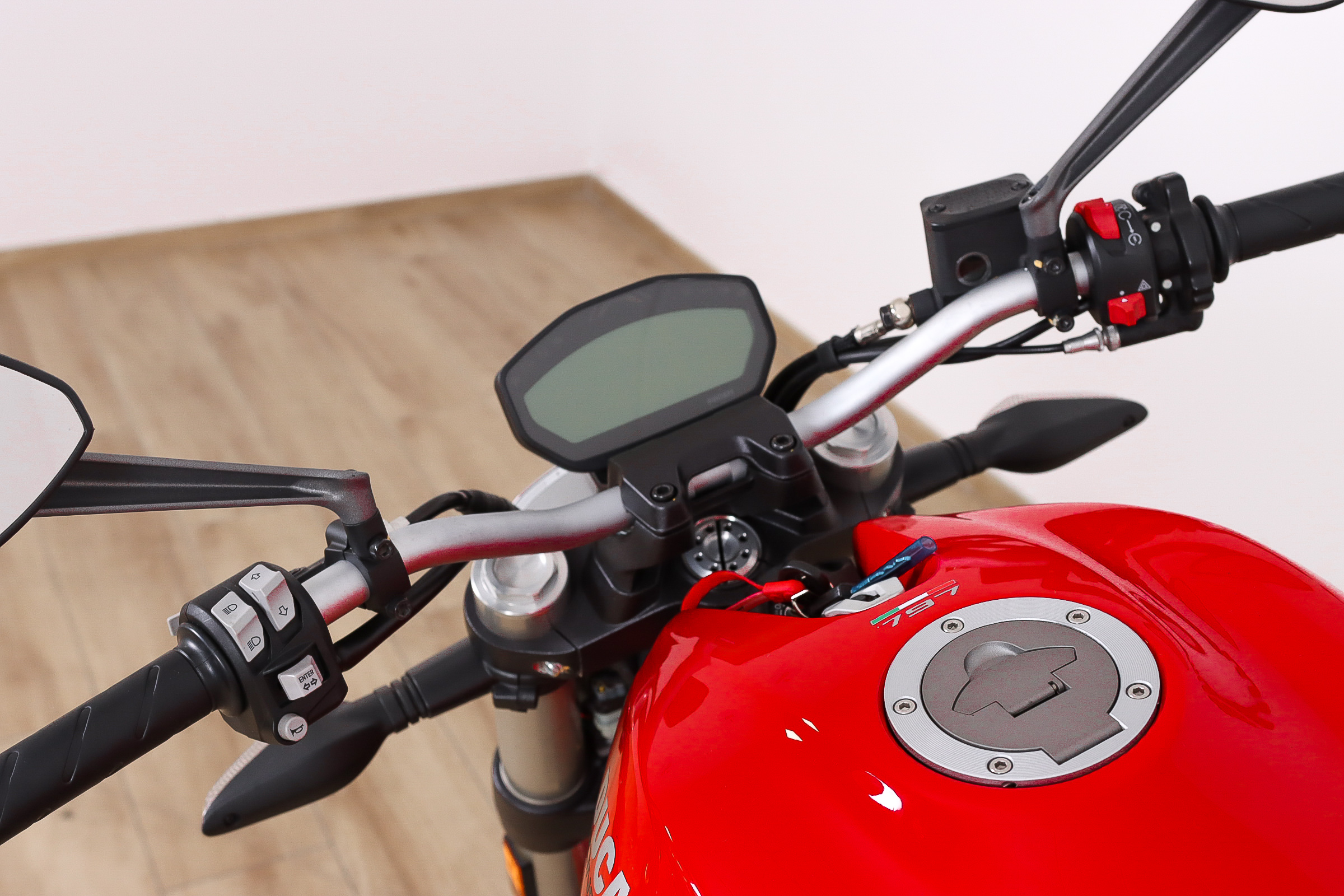DUCATI Monster 797DUCATI10 DUCATI Monster 797DUCATI10