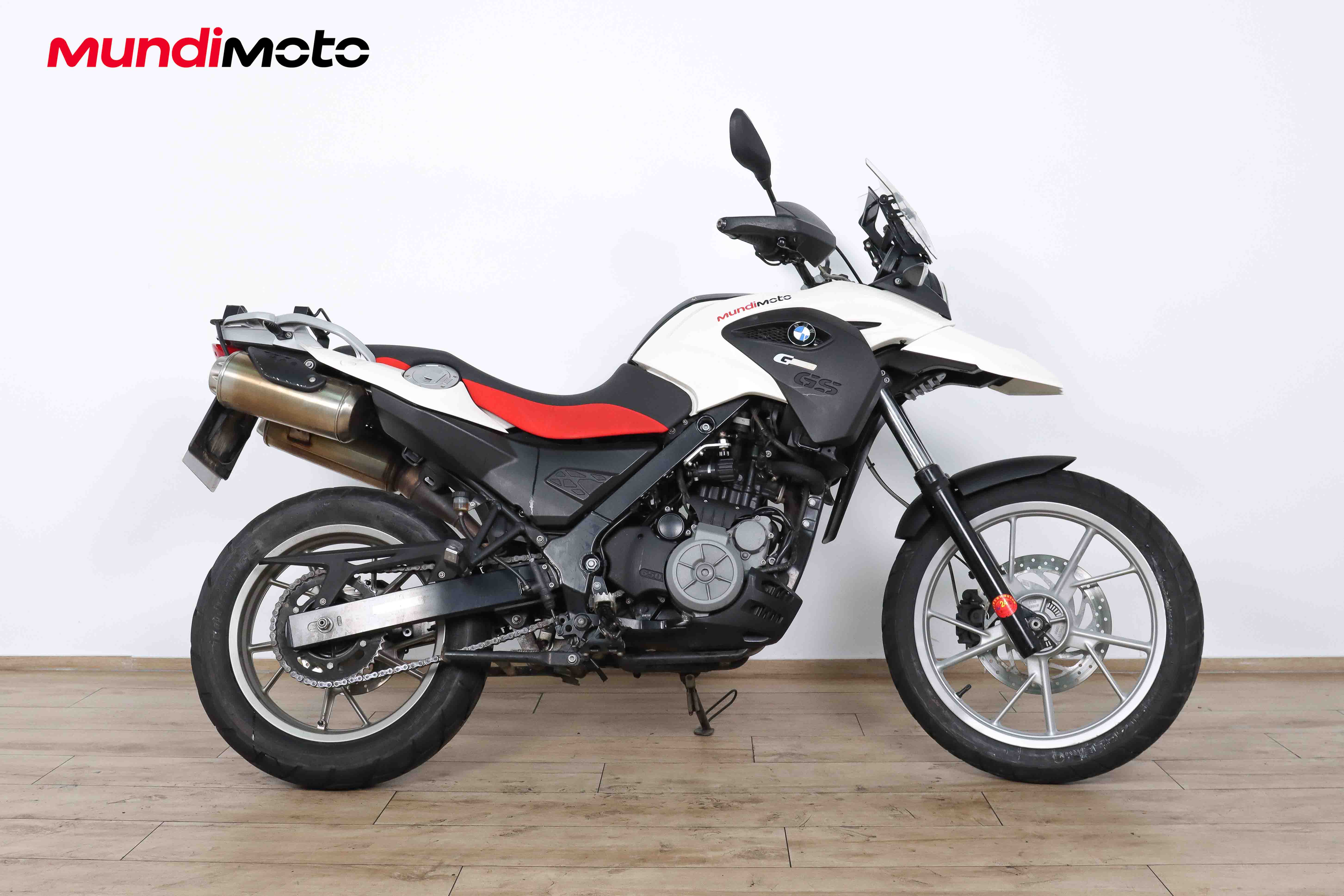 BMW G 650 GSBMW0 BMW G 650 GSBMW0