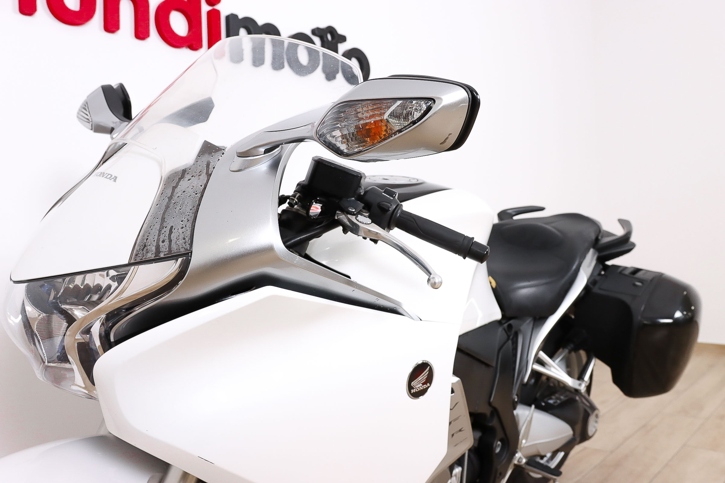HONDA VFR 1200 FHONDA10 HONDA VFR 1200 FHONDA10