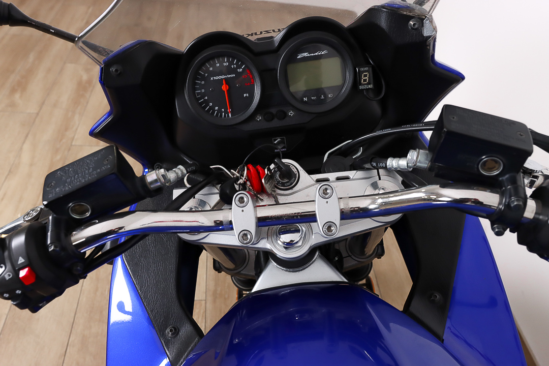 SUZUKI Bandit 650 SSUZUKI9 SUZUKI Bandit 650 SSUZUKI9