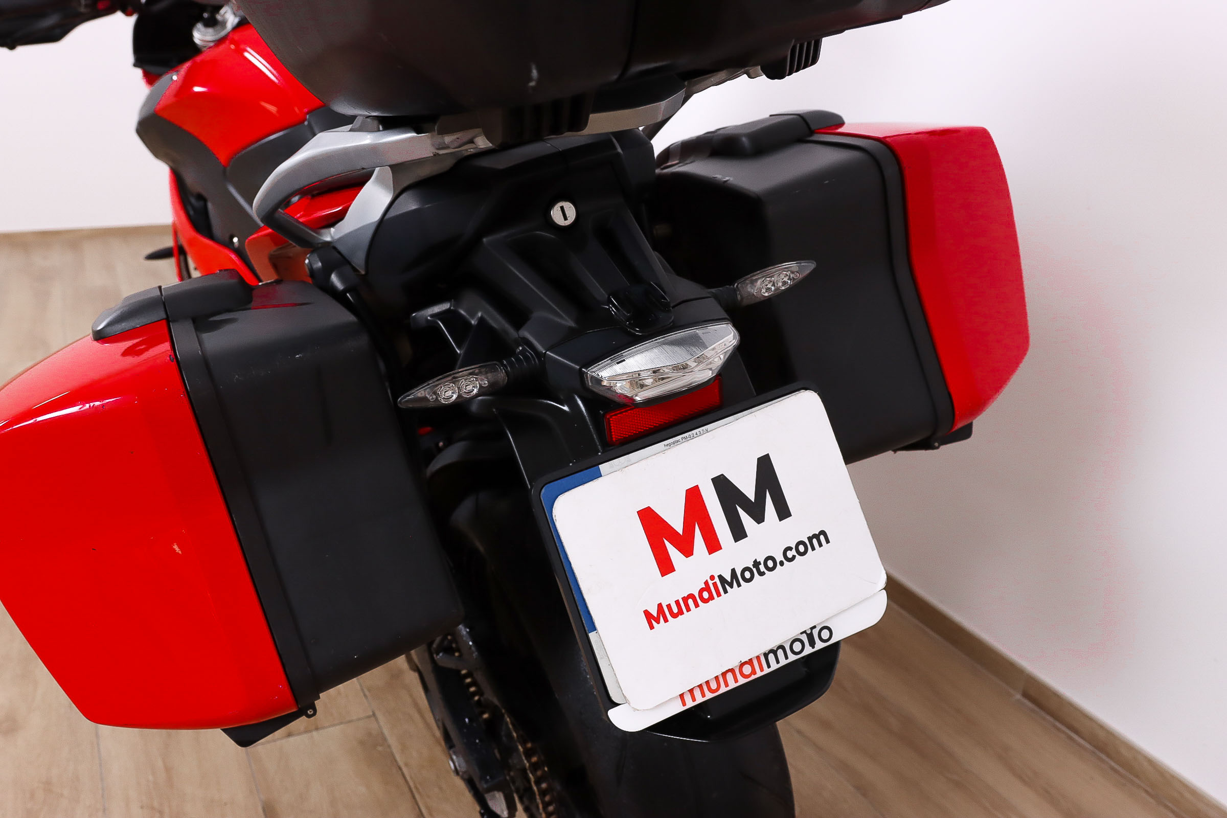 BMW S 1000 XR promoBMW10 BMW S 1000 XR promoBMW10