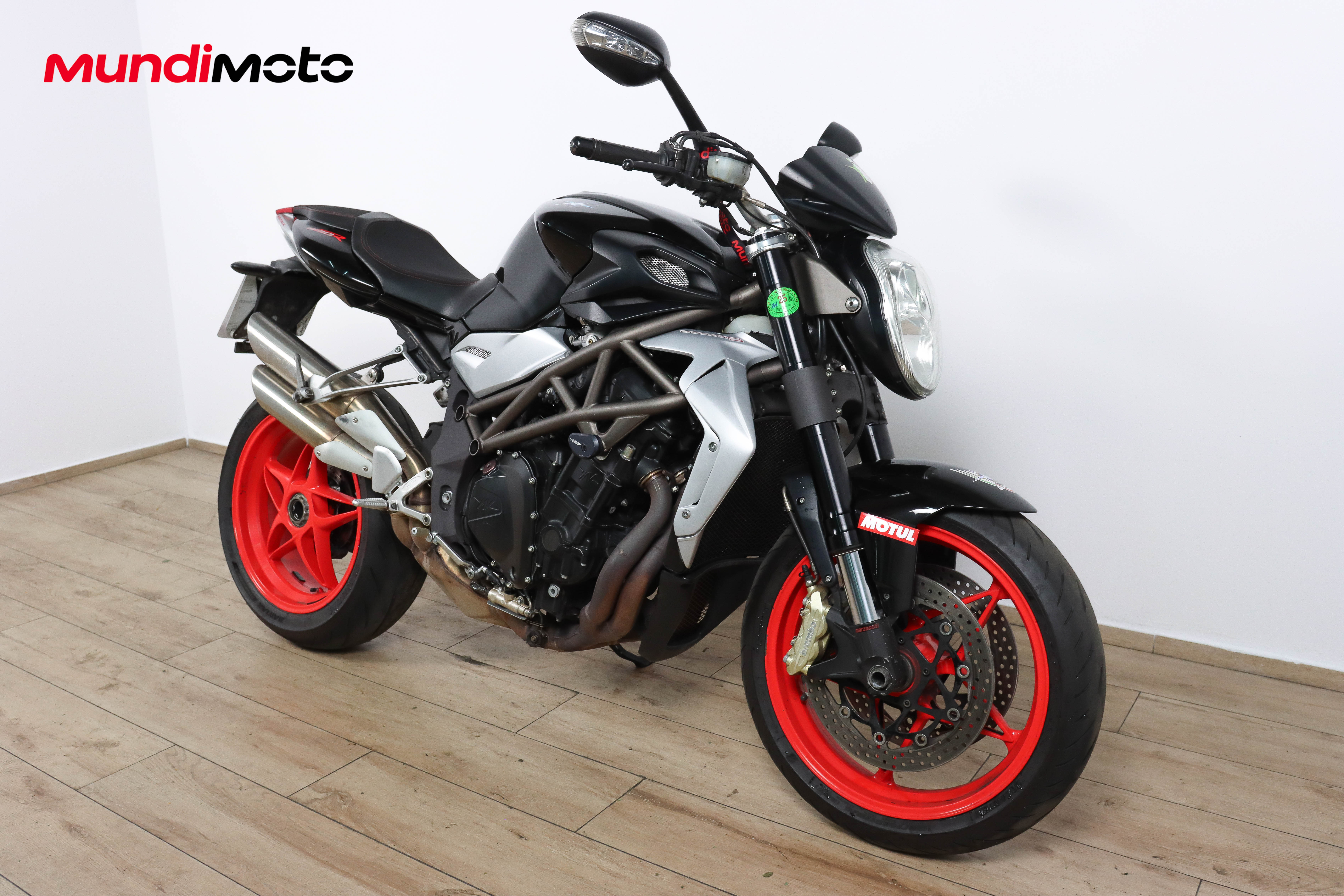 MV AGUSTA BRUTALE 990 R promoMV AGUSTA1 MV AGUSTA BRUTALE 990 R promoMV AGUSTA1