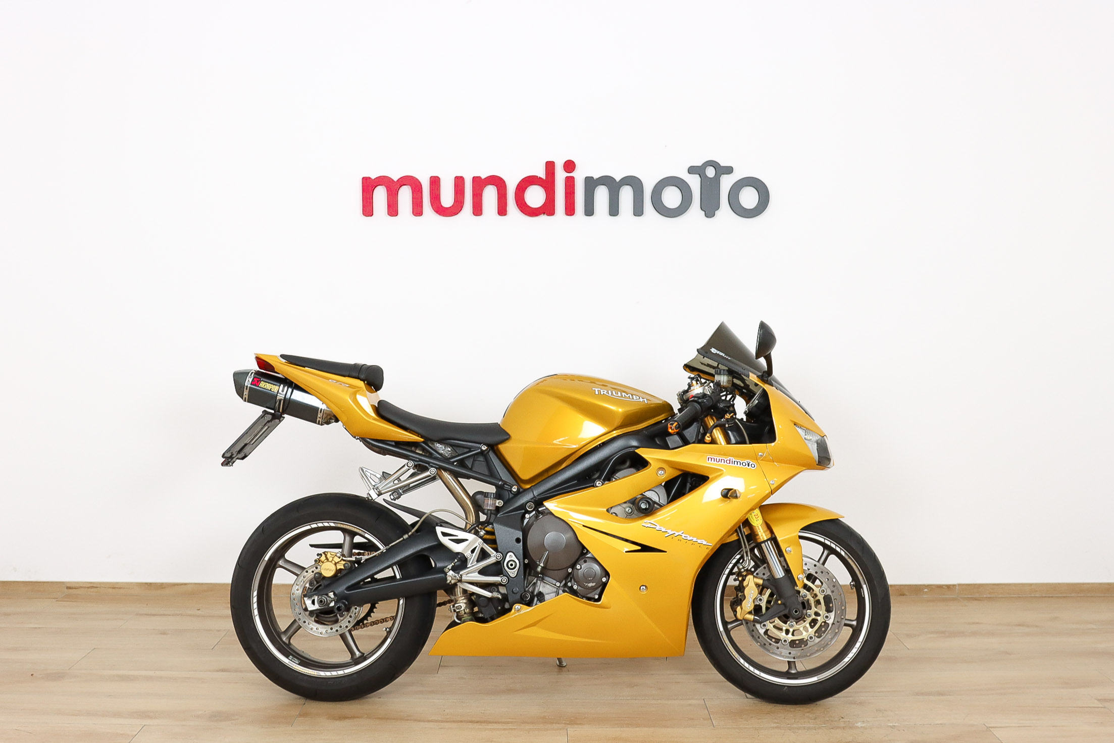 TRIUMPH DAYTONA 675 TRIPLETRIUMPH0 TRIUMPH DAYTONA 675 TRIPLETRIUMPH0