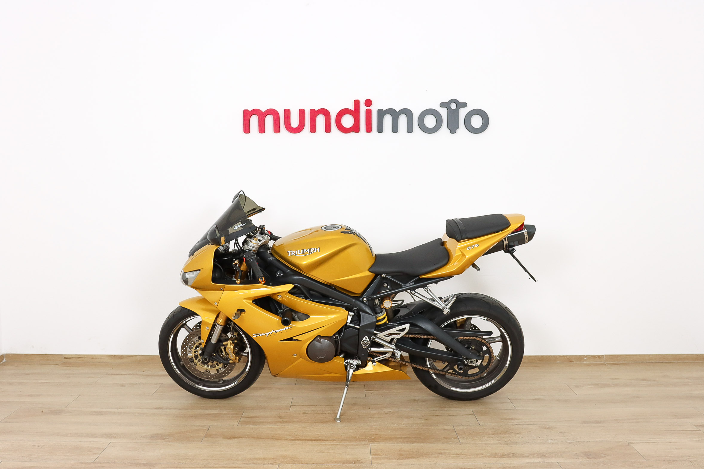 TRIUMPH DAYTONA 675 TRIPLETRIUMPH9 TRIUMPH DAYTONA 675 TRIPLETRIUMPH9