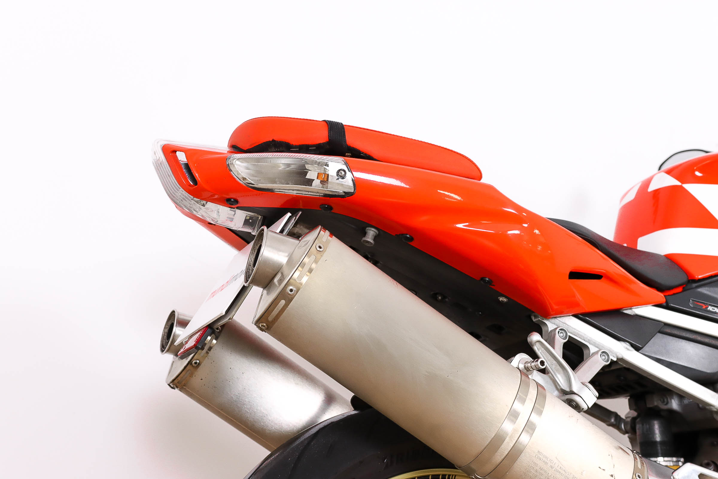 APRILIA Tuono 1000 RAPRILIA7 APRILIA Tuono 1000 RAPRILIA7