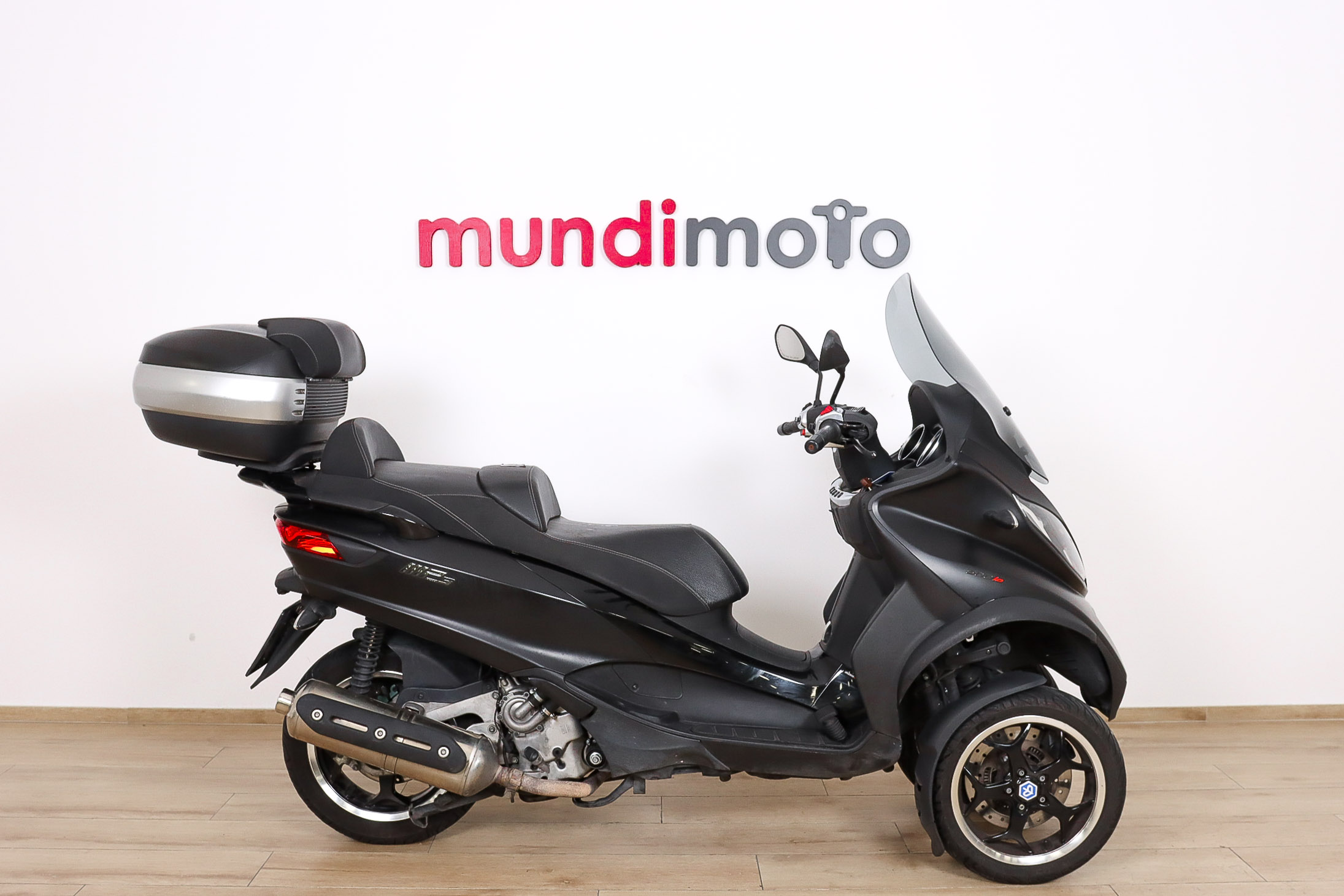 PIAGGIO MP3 500 SportPIAGGIO1 PIAGGIO MP3 500 SportPIAGGIO1