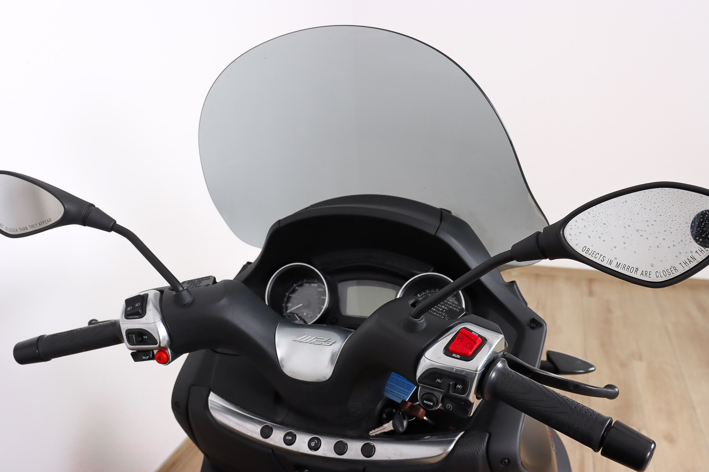 PIAGGIO MP3 500 SportPIAGGIO6 PIAGGIO MP3 500 SportPIAGGIO6