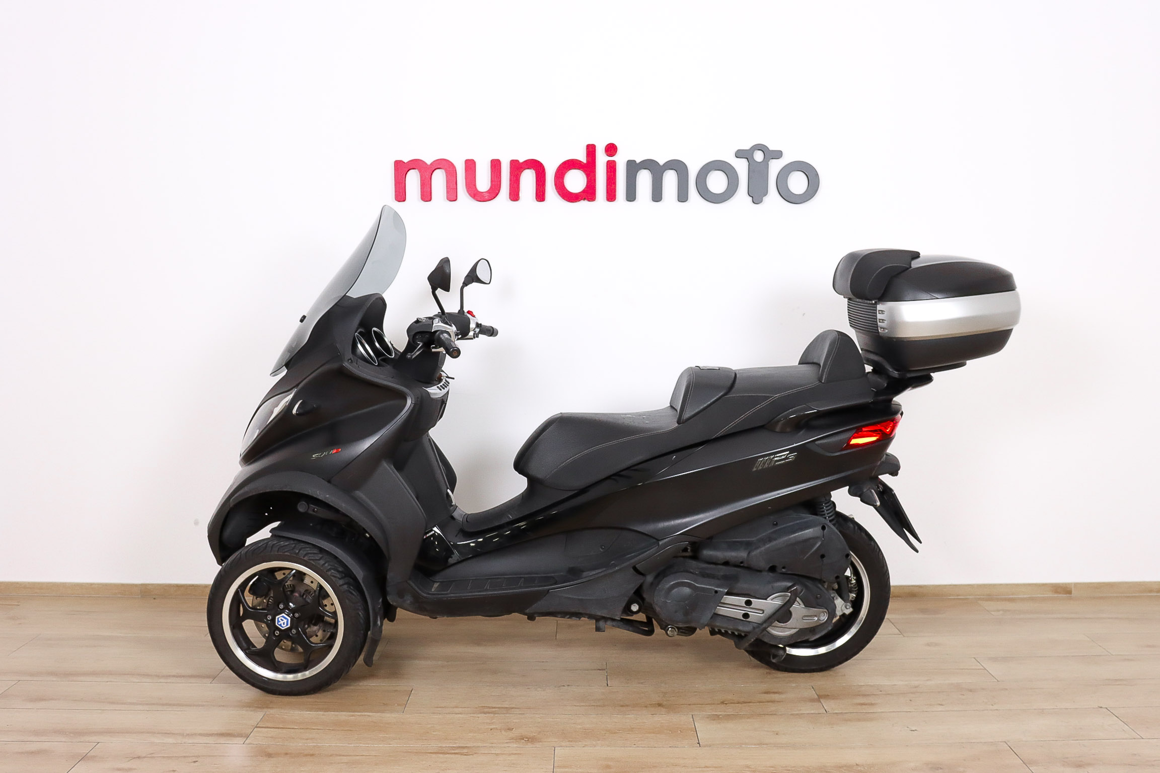PIAGGIO MP3 500 SportPIAGGIO7 PIAGGIO MP3 500 SportPIAGGIO7