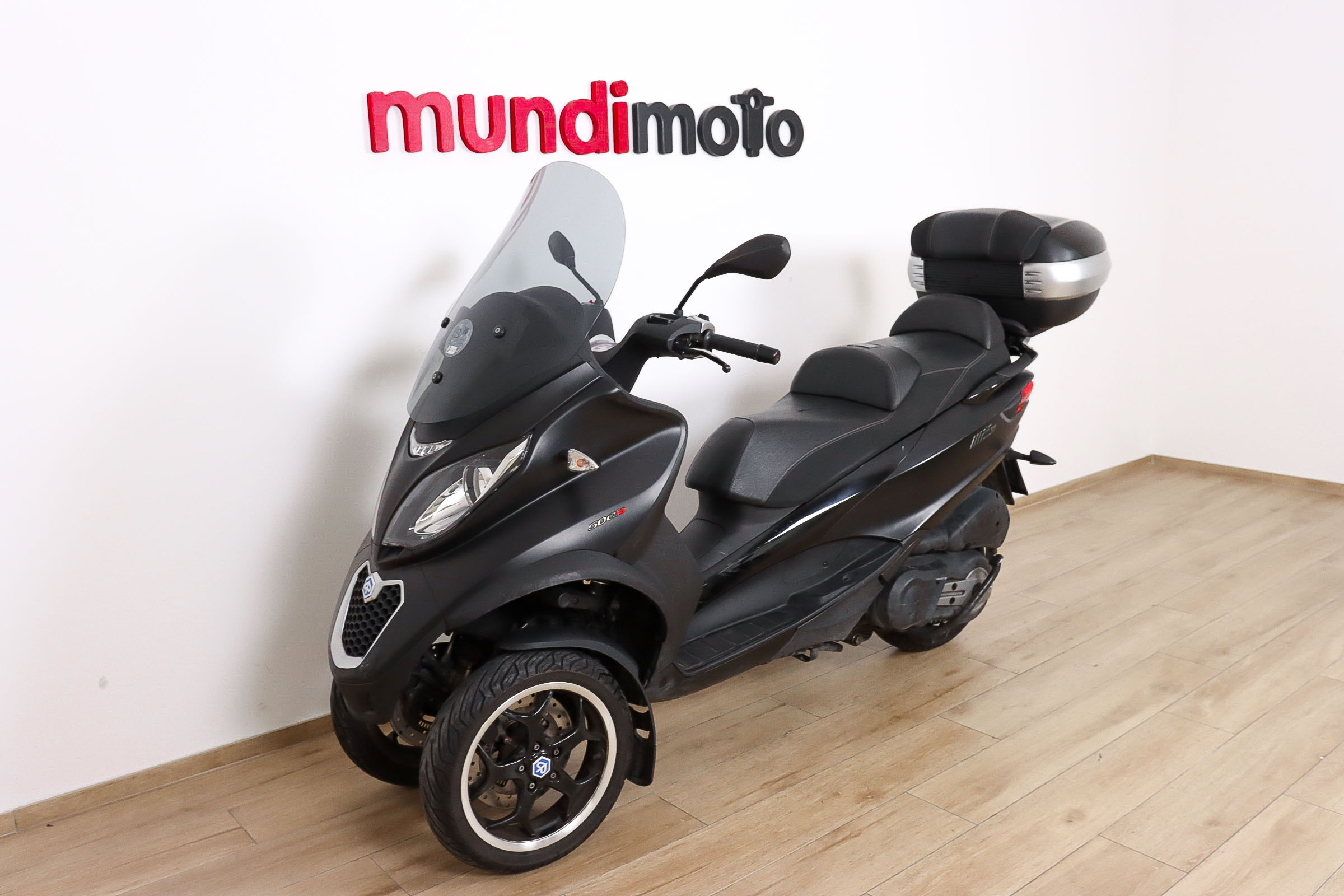 PIAGGIO MP3 500 SportPIAGGIO8 PIAGGIO MP3 500 SportPIAGGIO8