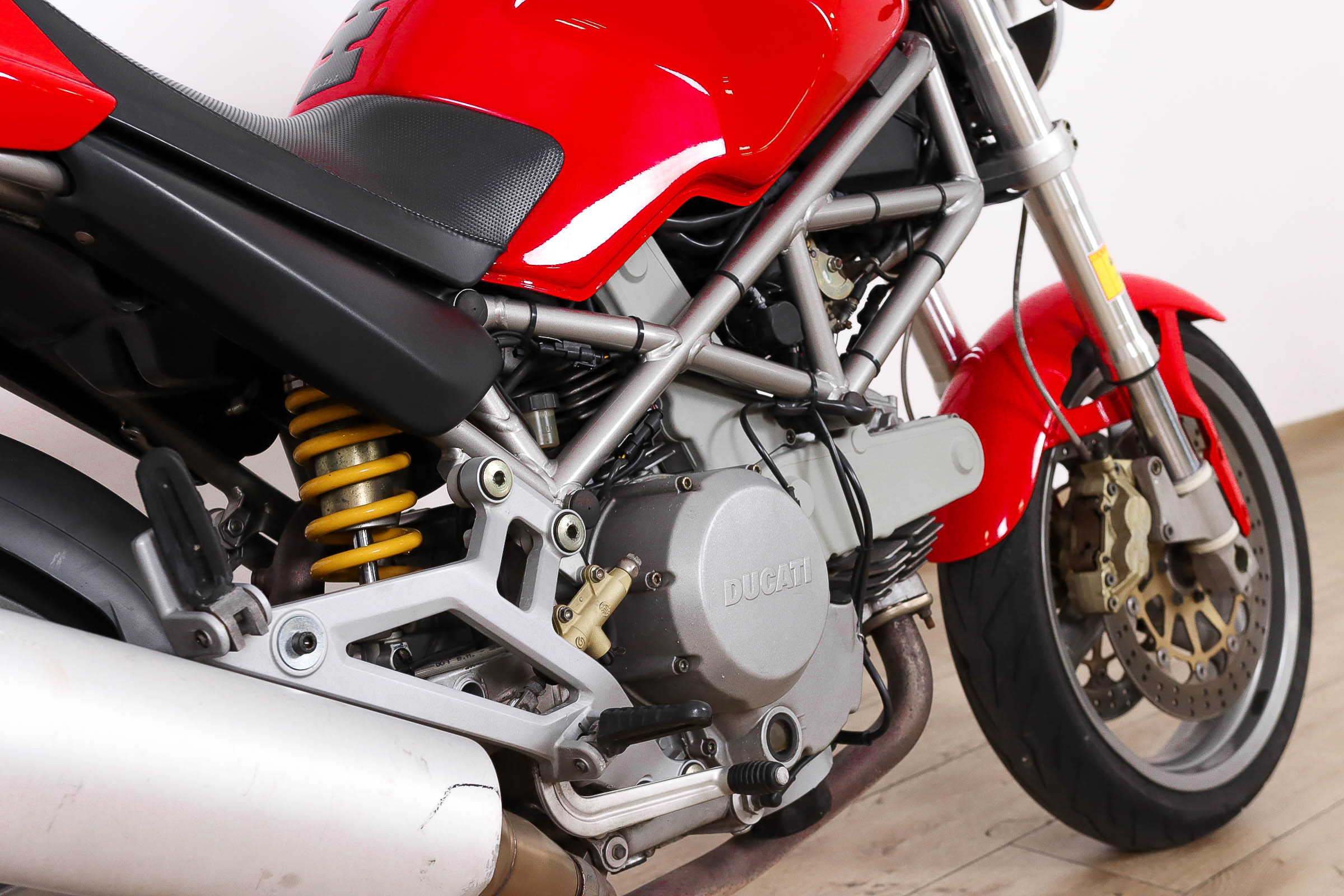 DUCATI MONSTER 620DUCATI7 DUCATI MONSTER 620DUCATI7