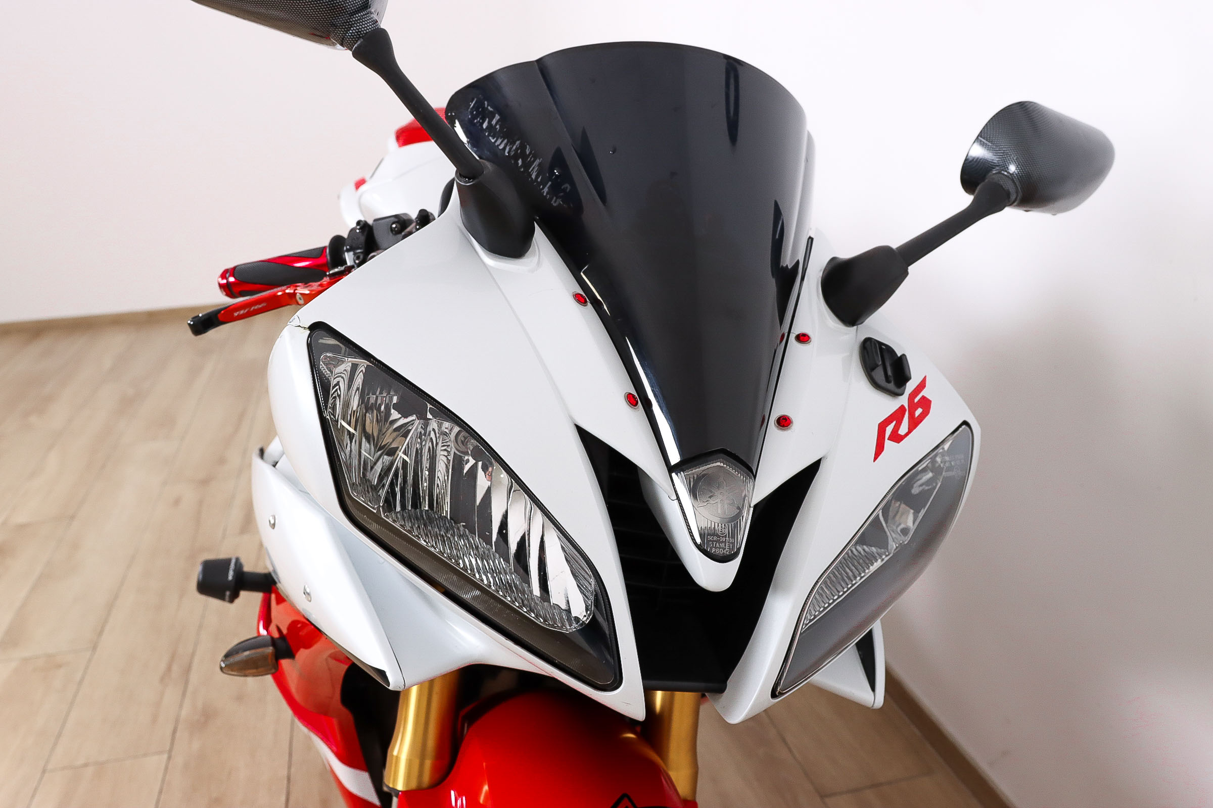 YAMAHA YZF R6 promoYAMAHA3 YAMAHA YZF R6 promoYAMAHA3