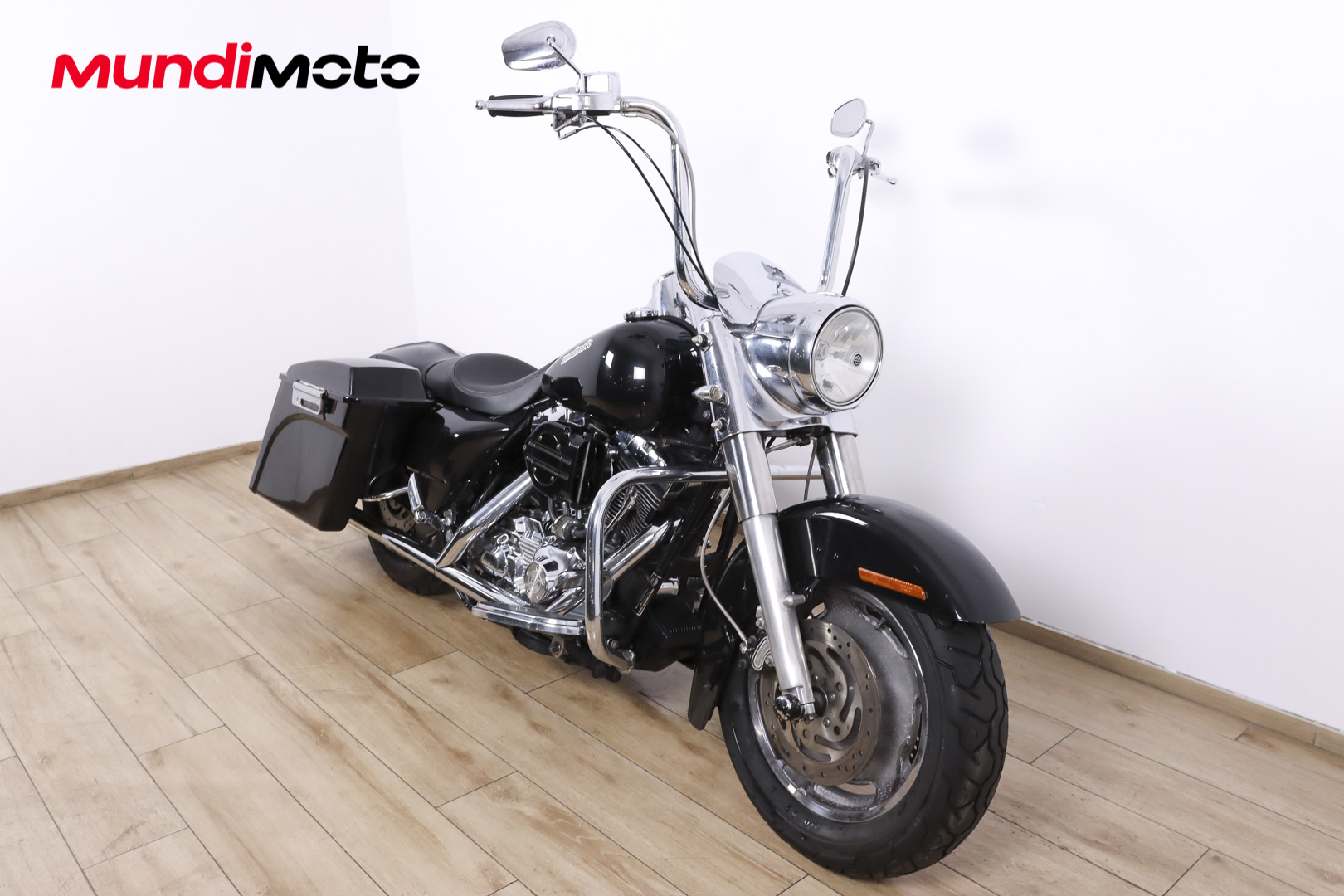 HARLEY DAVIDSON Touring Road KingHARLEY DAVIDSON2 HARLEY DAVIDSON Touring Road KingHARLEY DAVIDSON2