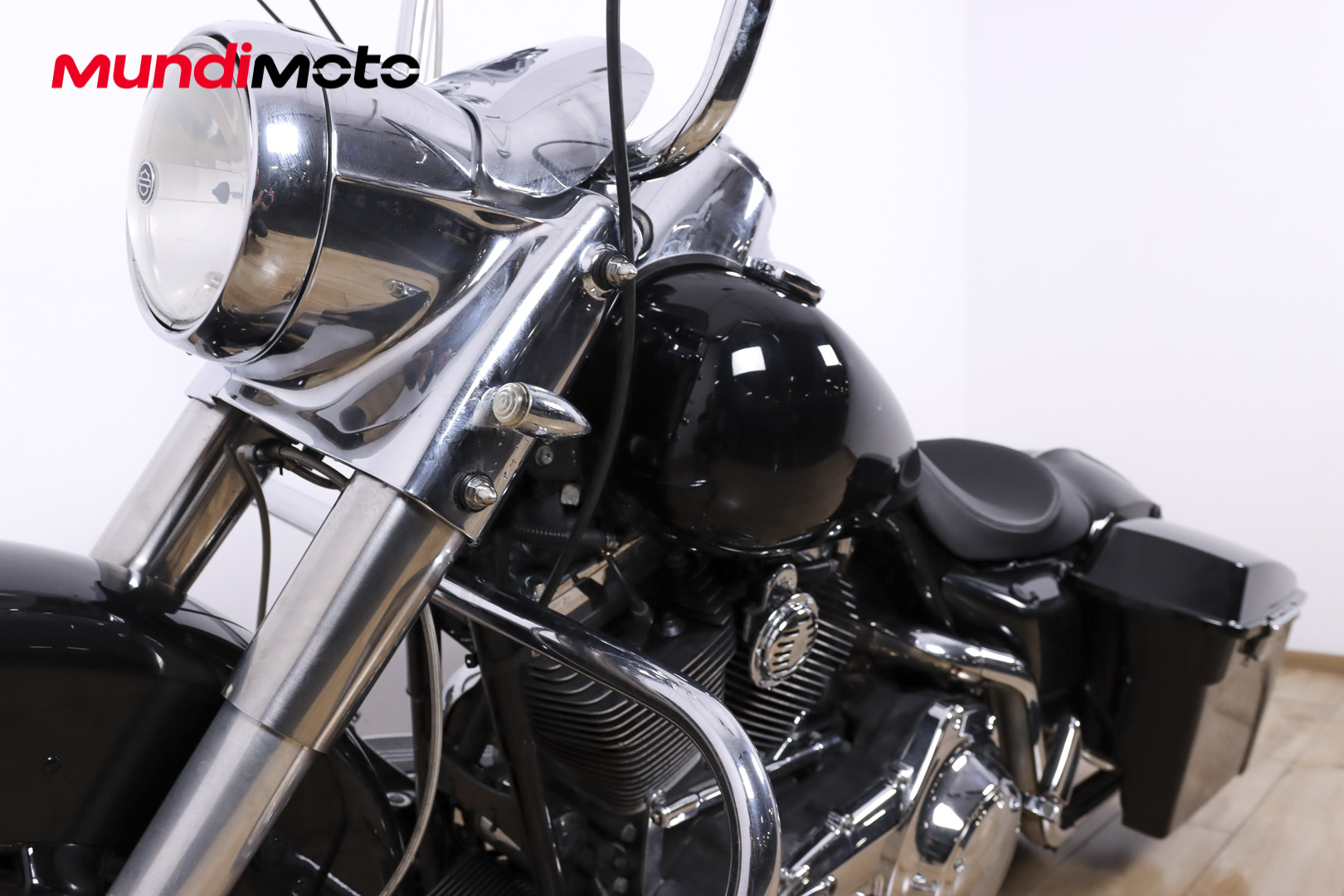 HARLEY DAVIDSON Touring Road KingHARLEY DAVIDSON10 HARLEY DAVIDSON Touring Road KingHARLEY DAVIDSON10