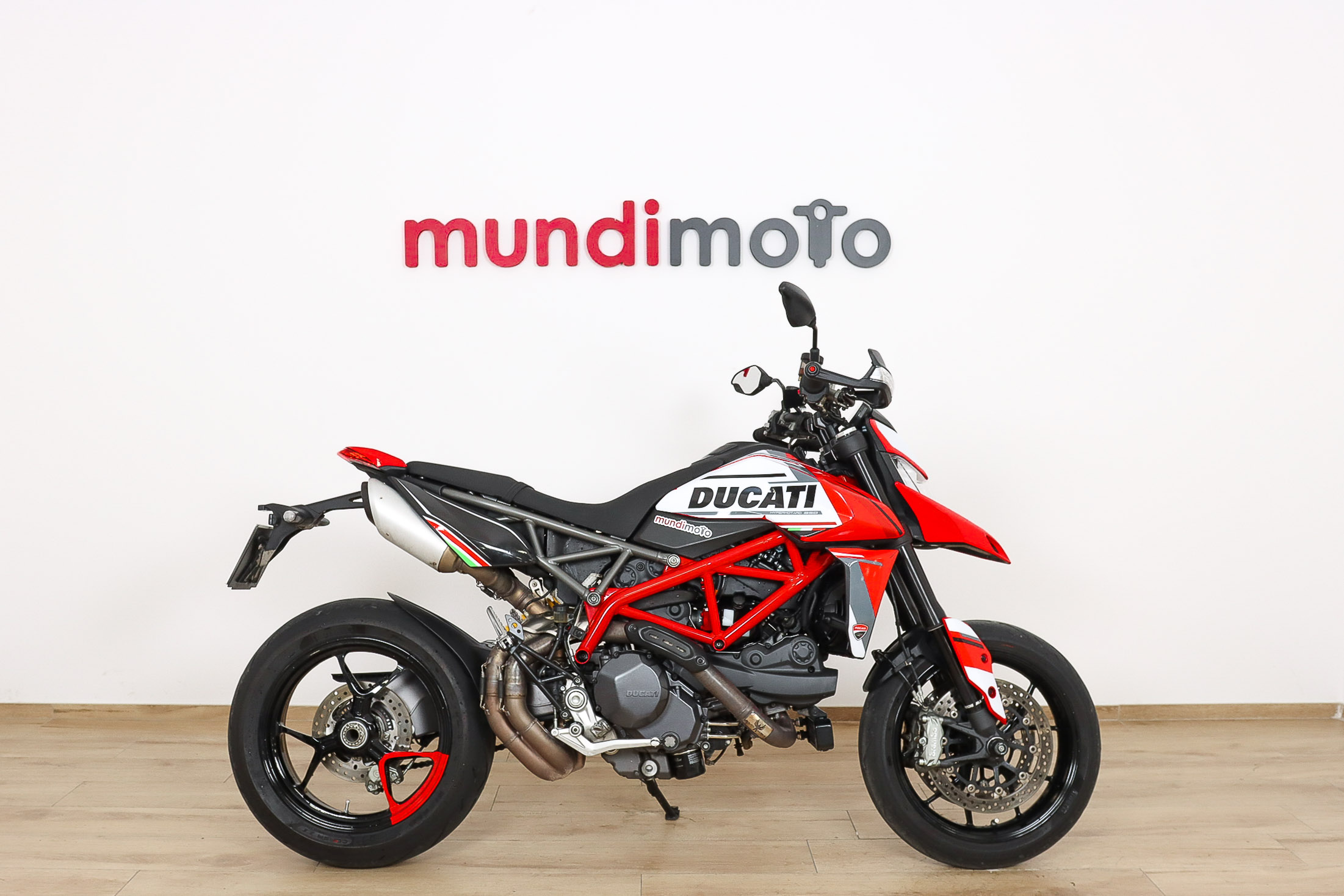 DUCATI HYPERMOTARD 950DUCATI0 DUCATI HYPERMOTARD 950DUCATI0