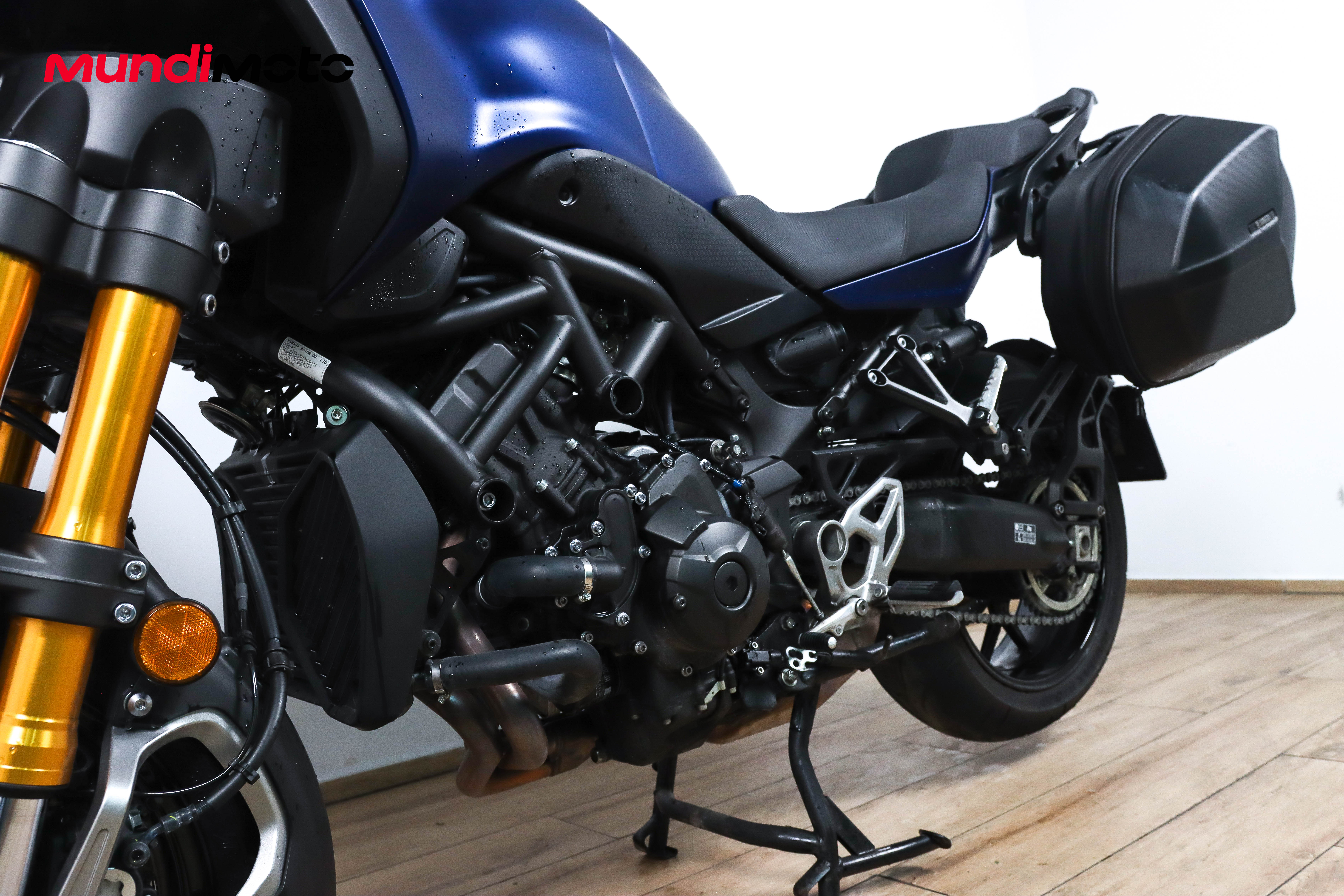 YAMAHA Niken GTYAMAHA8 YAMAHA Niken GTYAMAHA8