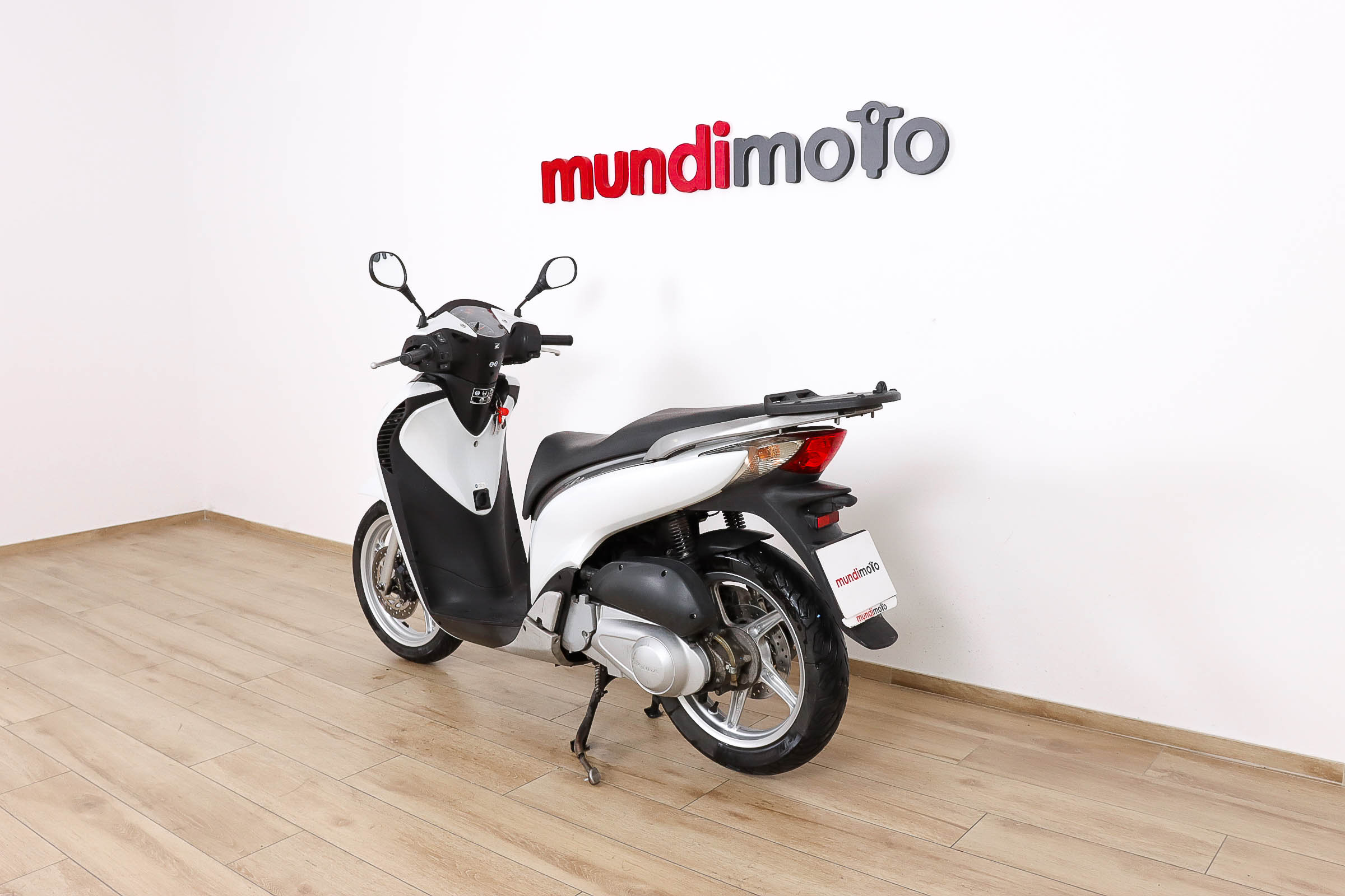 HONDA SCOOPY SH125iHONDA8 HONDA SCOOPY SH125iHONDA8