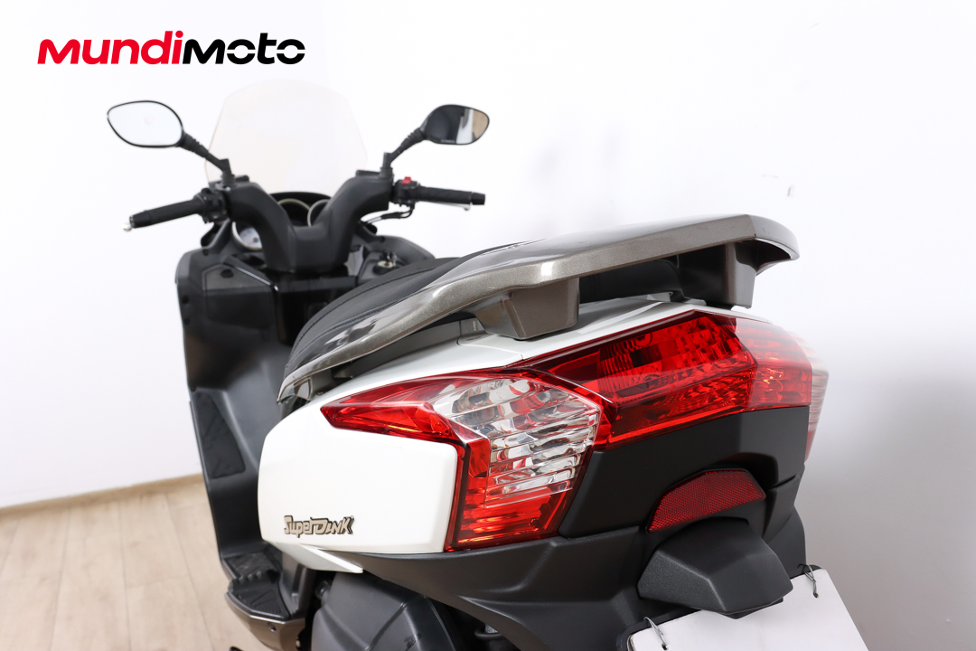 KYMCO Super Dink 125iKYMCO9 KYMCO Super Dink 125iKYMCO9