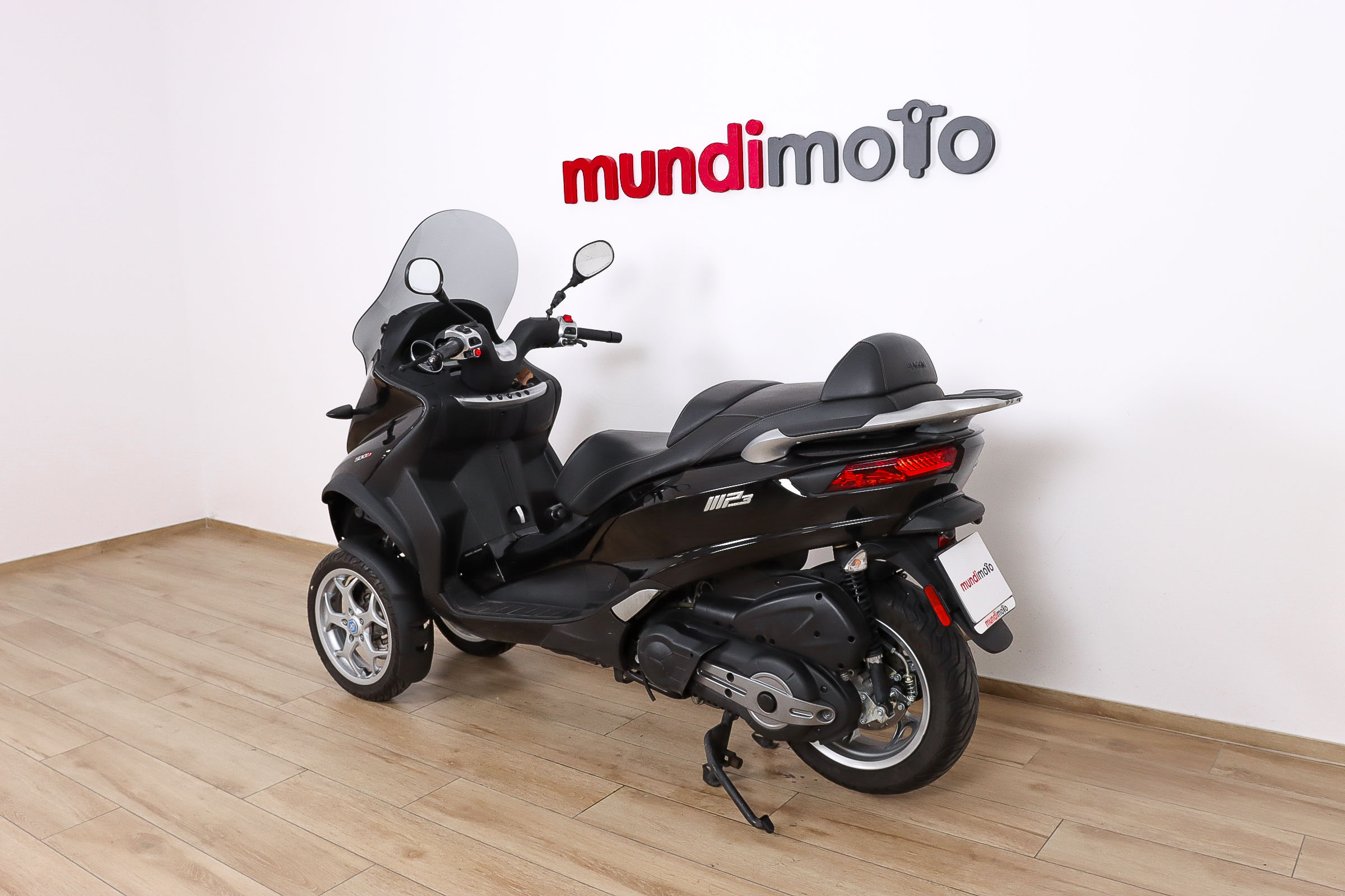 PIAGGIO MP3 500 SportPIAGGIO8 PIAGGIO MP3 500 SportPIAGGIO8