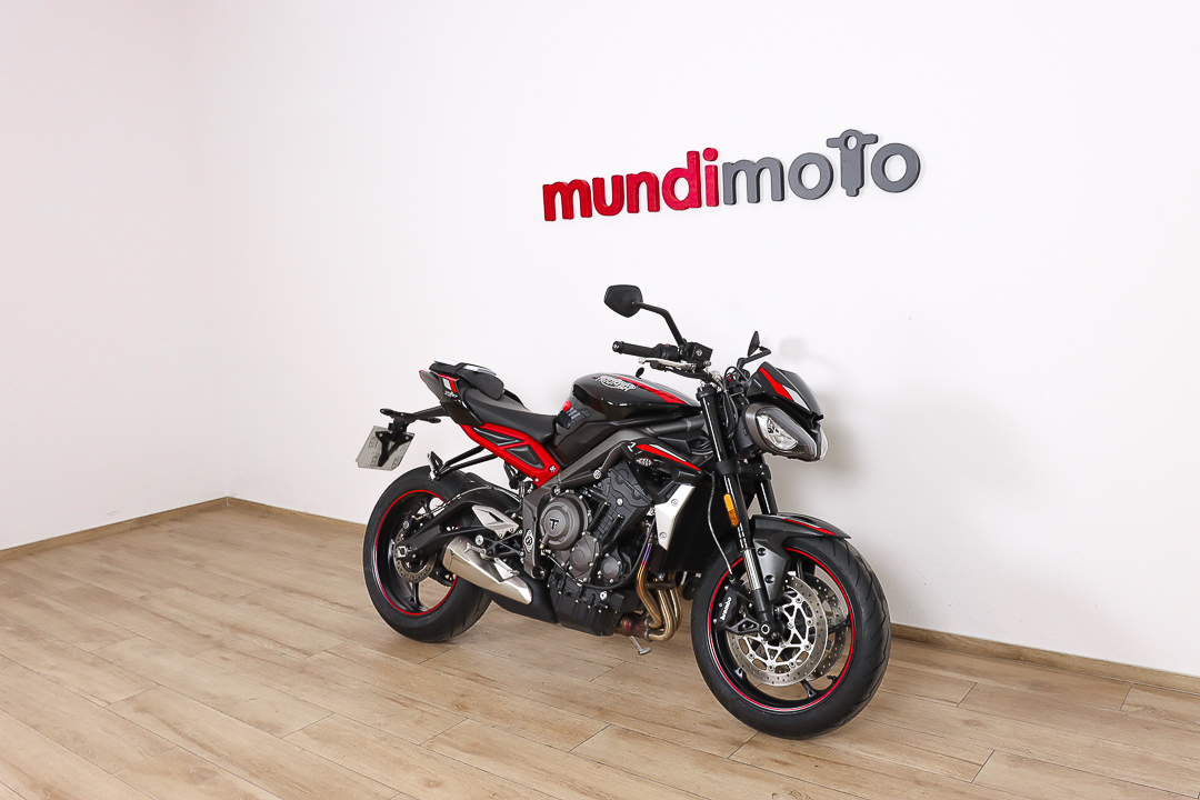 TRIUMPH STREET TRIPLE R promoTRIUMPH1 TRIUMPH STREET TRIPLE R promoTRIUMPH1