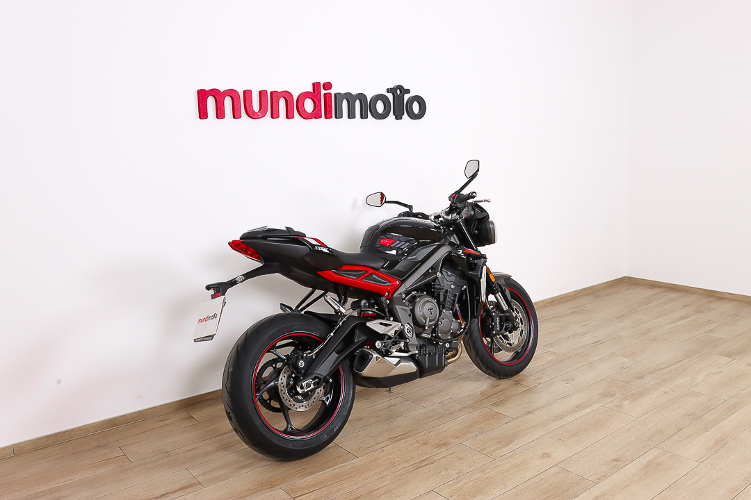 TRIUMPH STREET TRIPLE R promoTRIUMPH2 TRIUMPH STREET TRIPLE R promoTRIUMPH2
