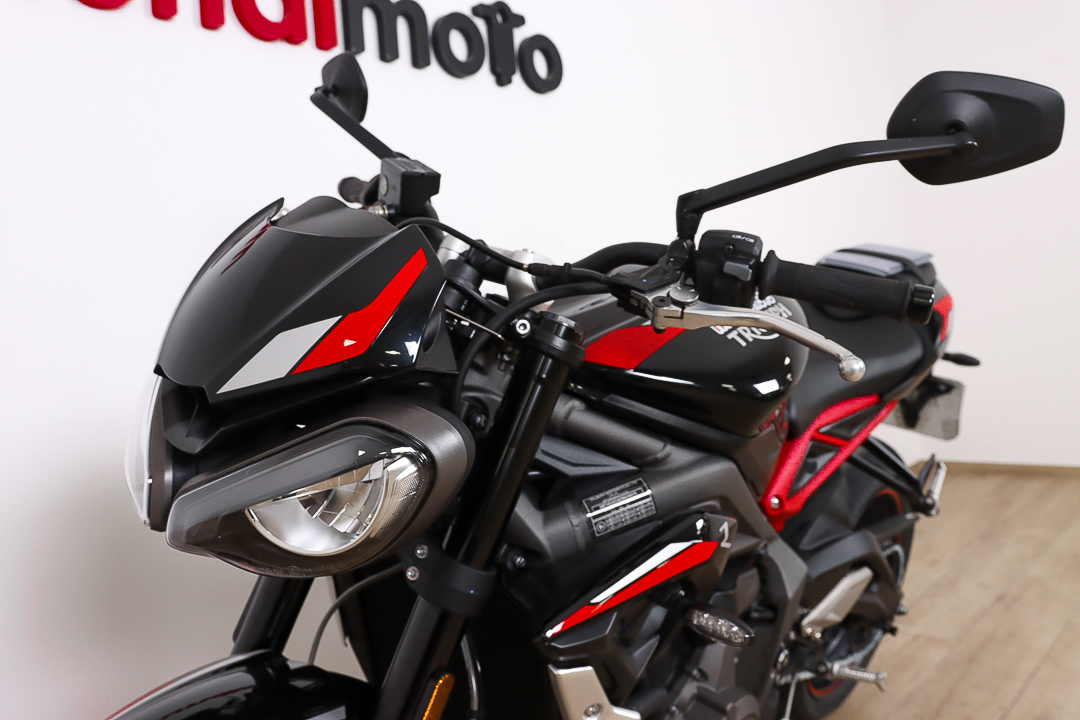 TRIUMPH STREET TRIPLE R promoTRIUMPH10 TRIUMPH STREET TRIPLE R promoTRIUMPH10