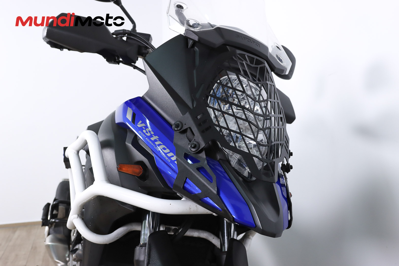 SUZUKI V-Strom 650 ABSSUZUKI4 SUZUKI V-Strom 650 ABSSUZUKI4
