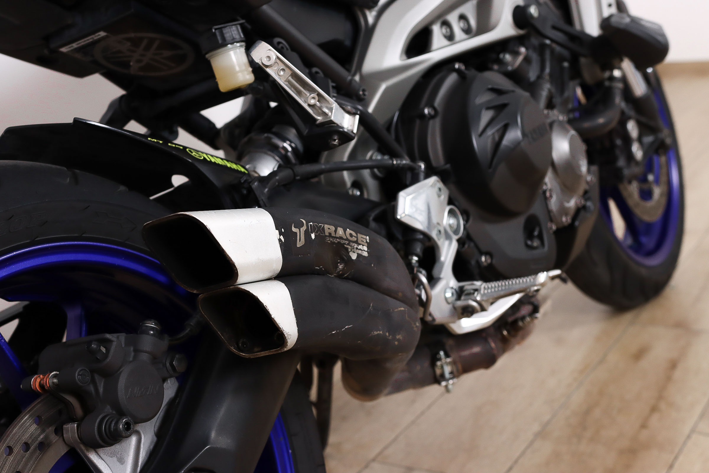YAMAHA MT 09YAMAHA4 YAMAHA MT 09YAMAHA4