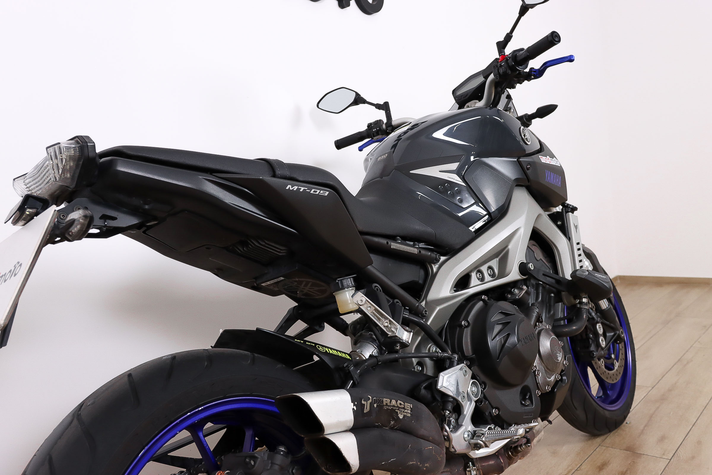 YAMAHA MT 09YAMAHA5 YAMAHA MT 09YAMAHA5