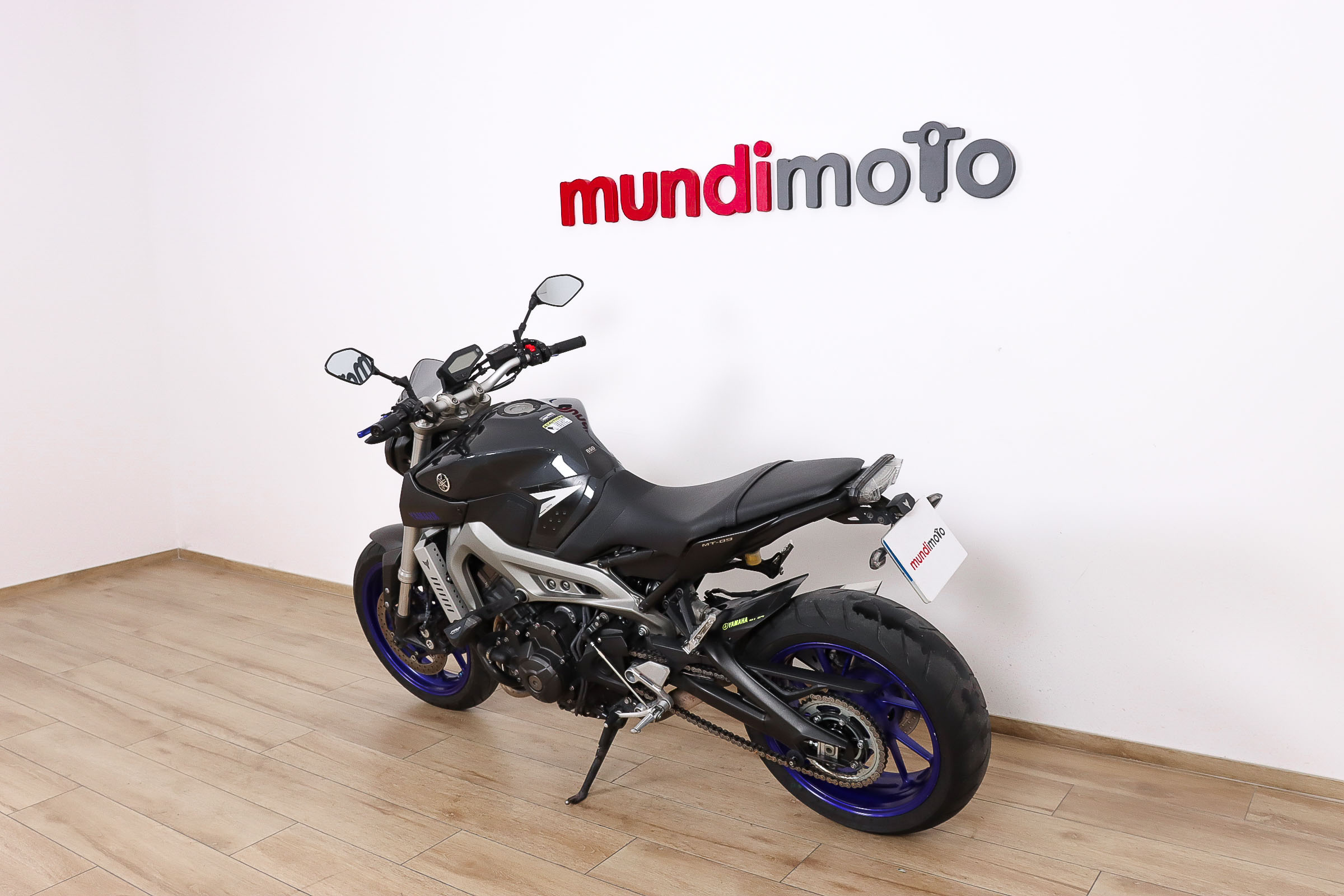 YAMAHA MT 09YAMAHA7 YAMAHA MT 09YAMAHA7