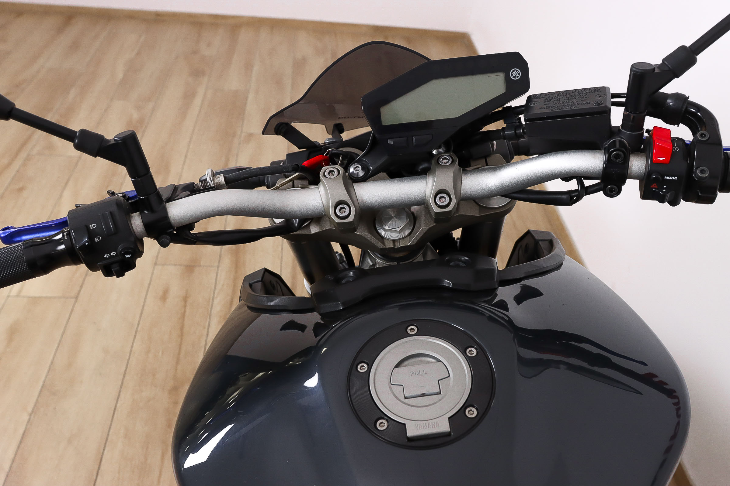 YAMAHA MT 09YAMAHA10 YAMAHA MT 09YAMAHA10