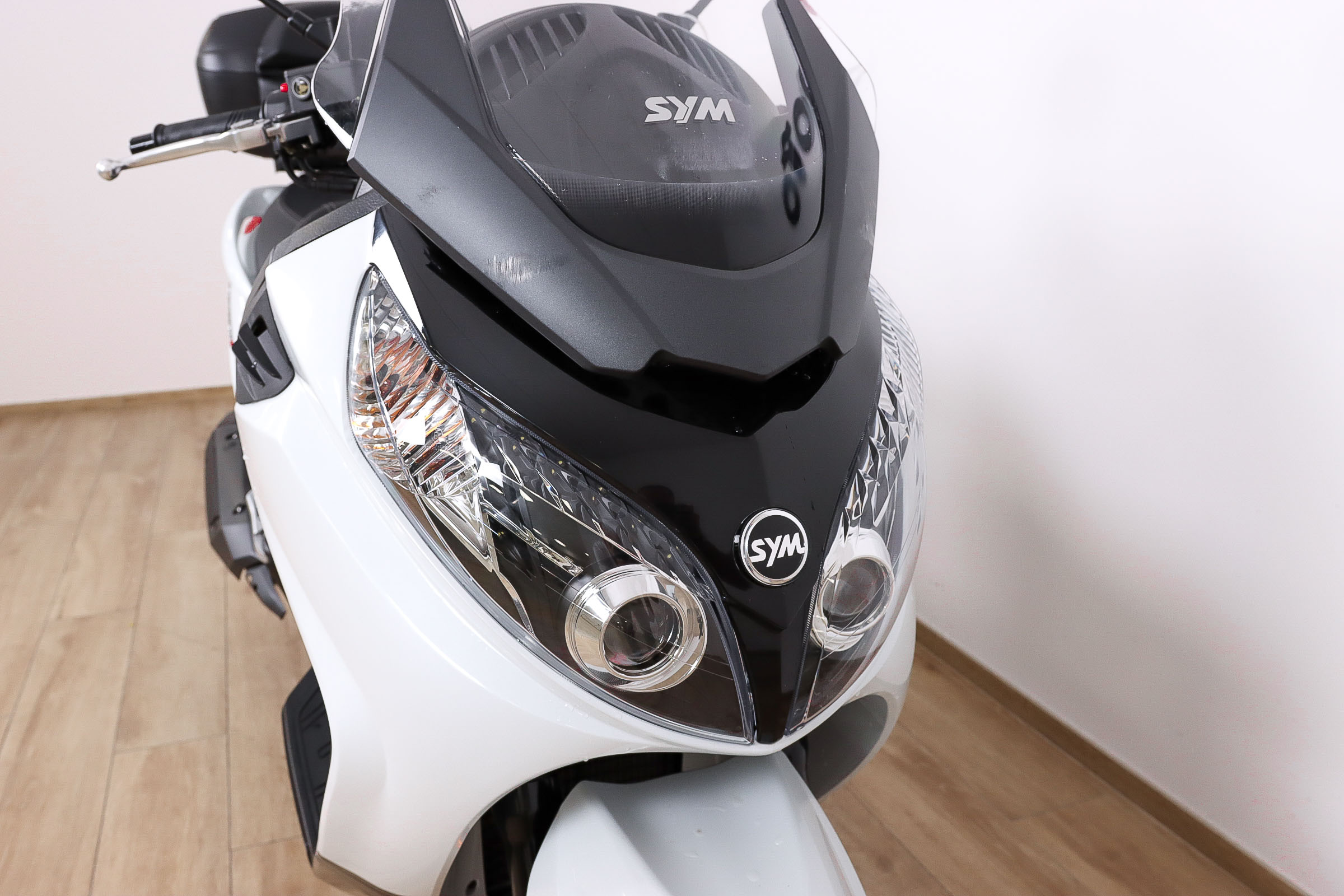 SYM Maxsym 600i ABS promoSYM4 SYM Maxsym 600i ABS promoSYM4