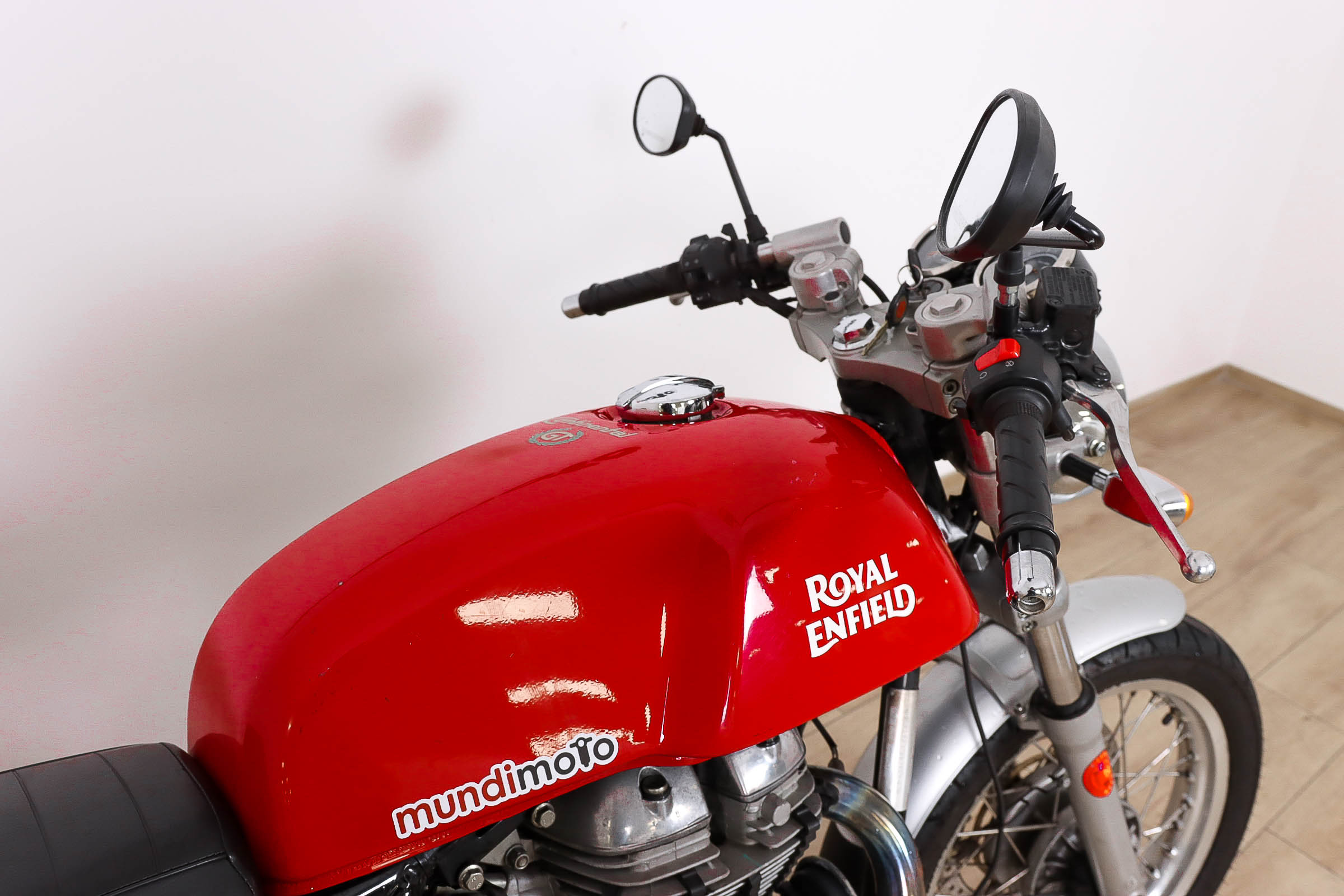 ROYAL ENFIELD Continental GTROYAL ENFIELD7 ROYAL ENFIELD Continental GTROYAL ENFIELD7
