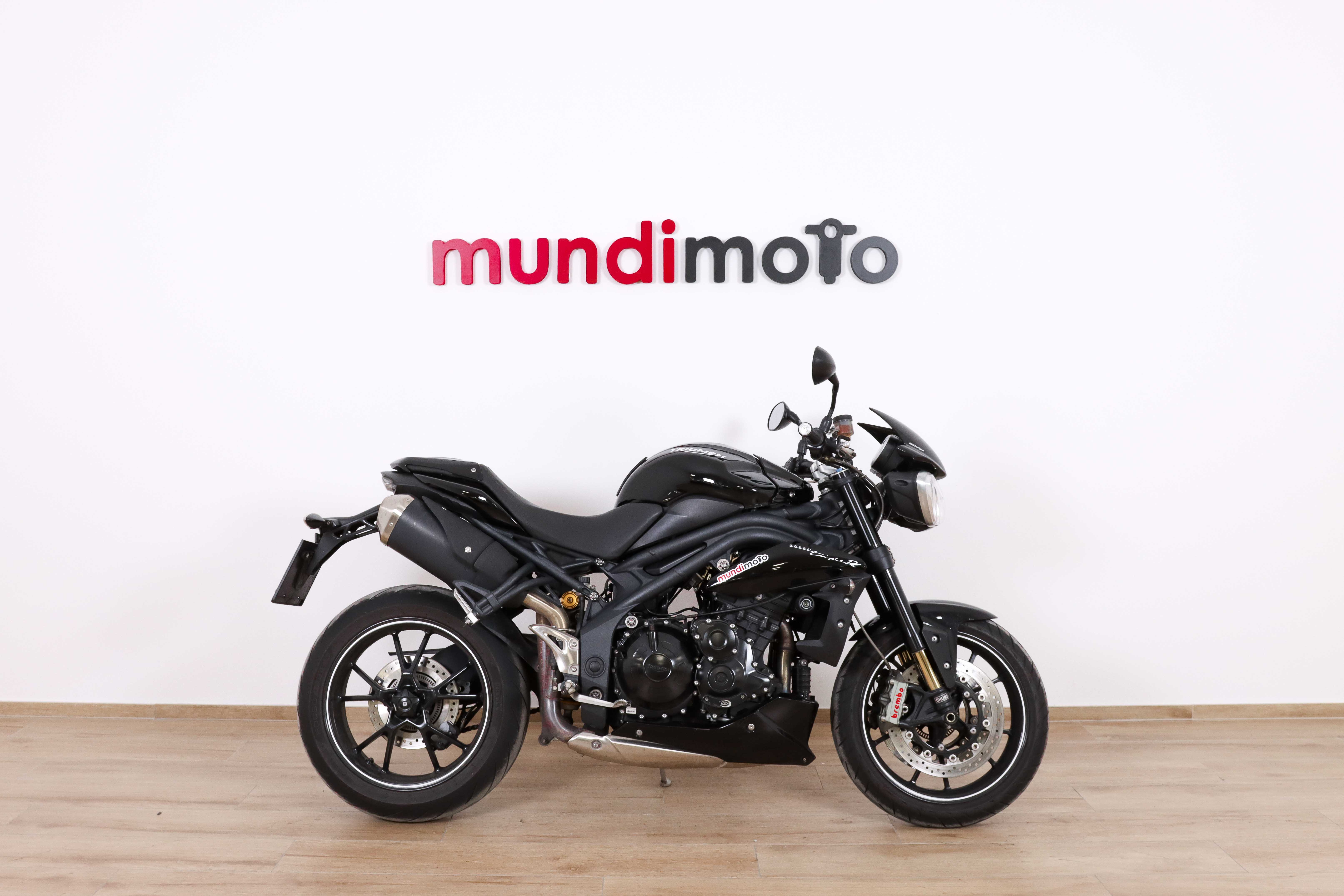 TRIUMPH SPEED Triple R promoTRIUMPH0 TRIUMPH SPEED Triple R promoTRIUMPH0