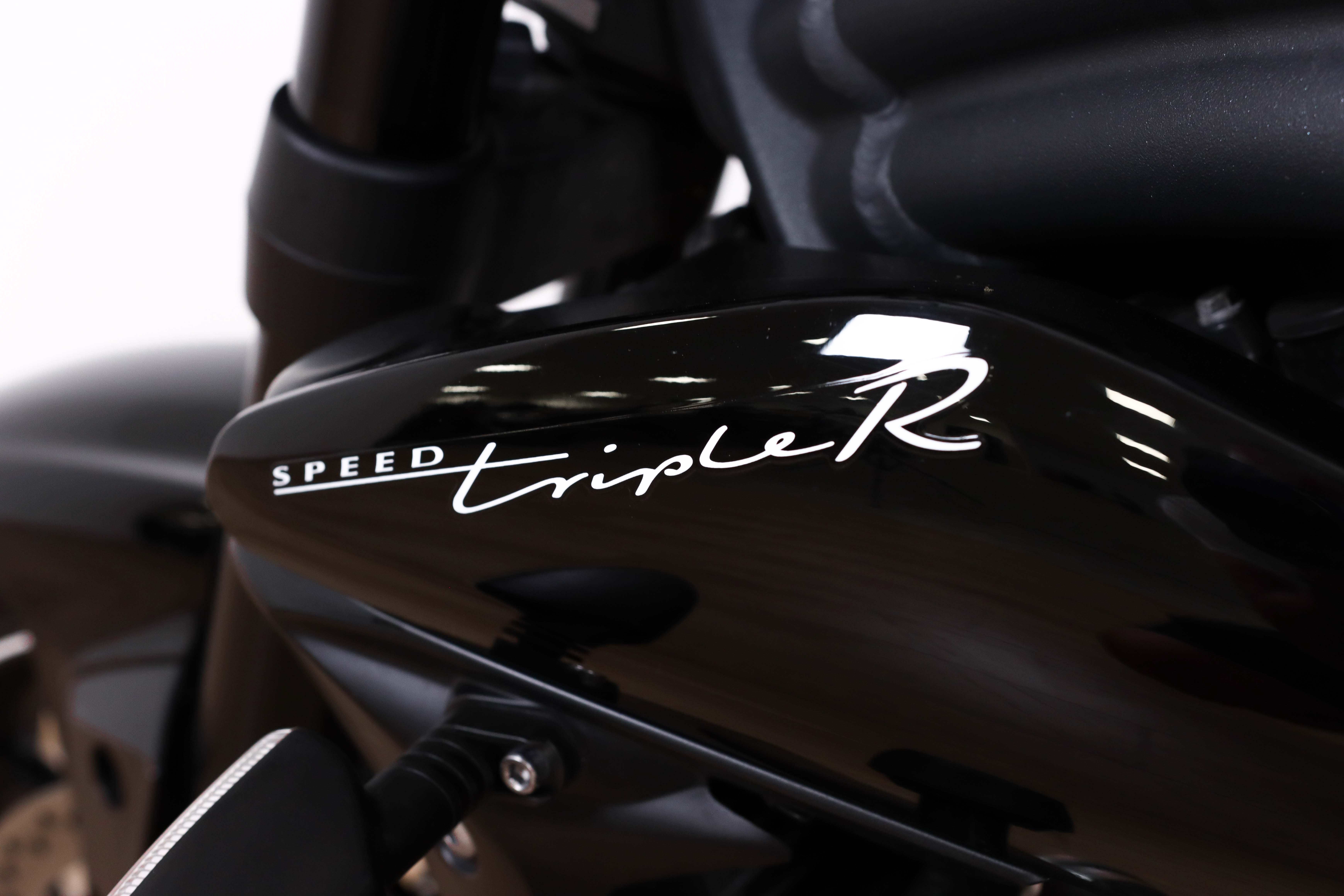 TRIUMPH SPEED Triple R promoTRIUMPH1 TRIUMPH SPEED Triple R promoTRIUMPH1