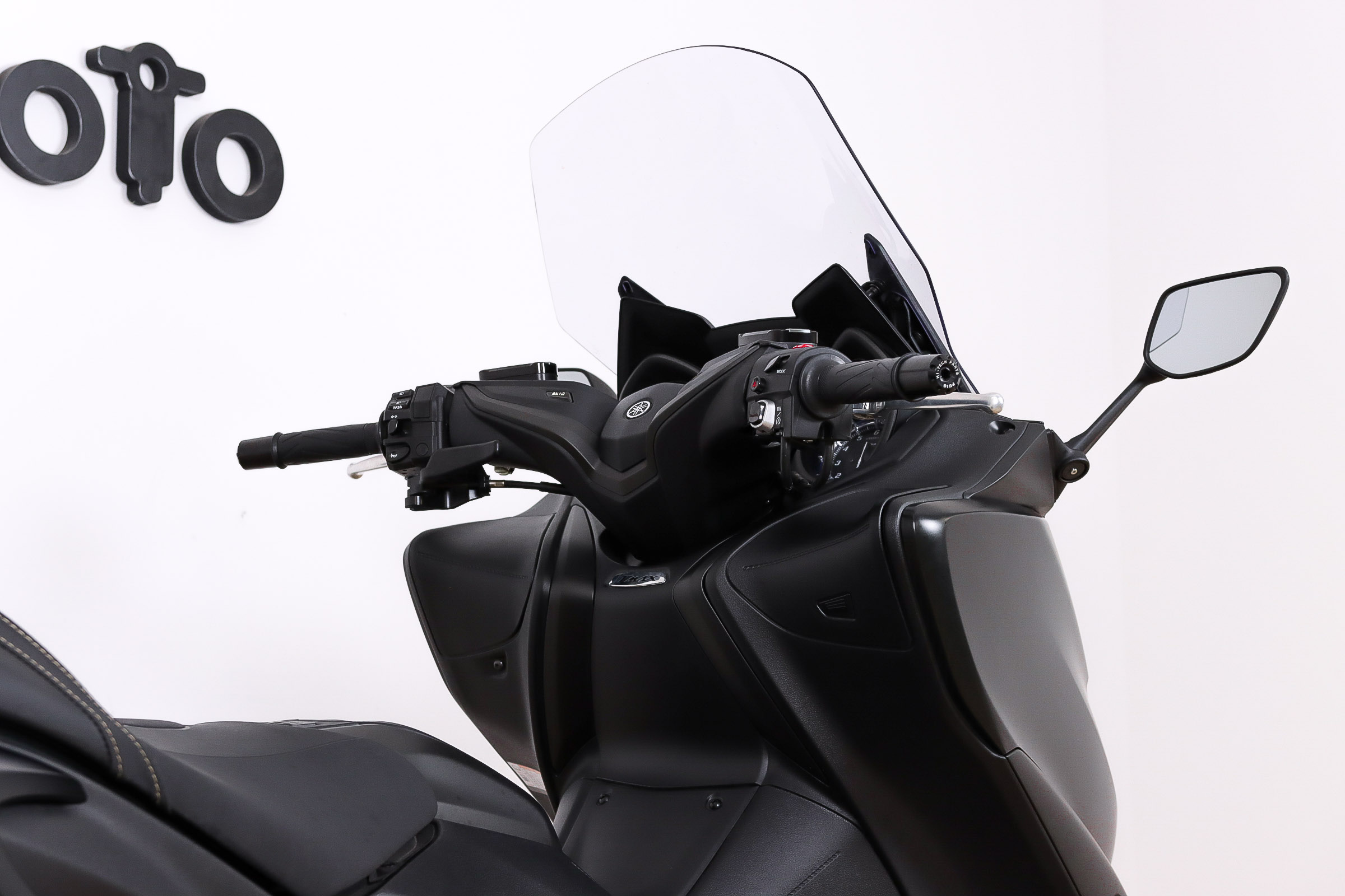 YAMAHA TMAX 560 ABSYAMAHA8 YAMAHA TMAX 560 ABSYAMAHA8