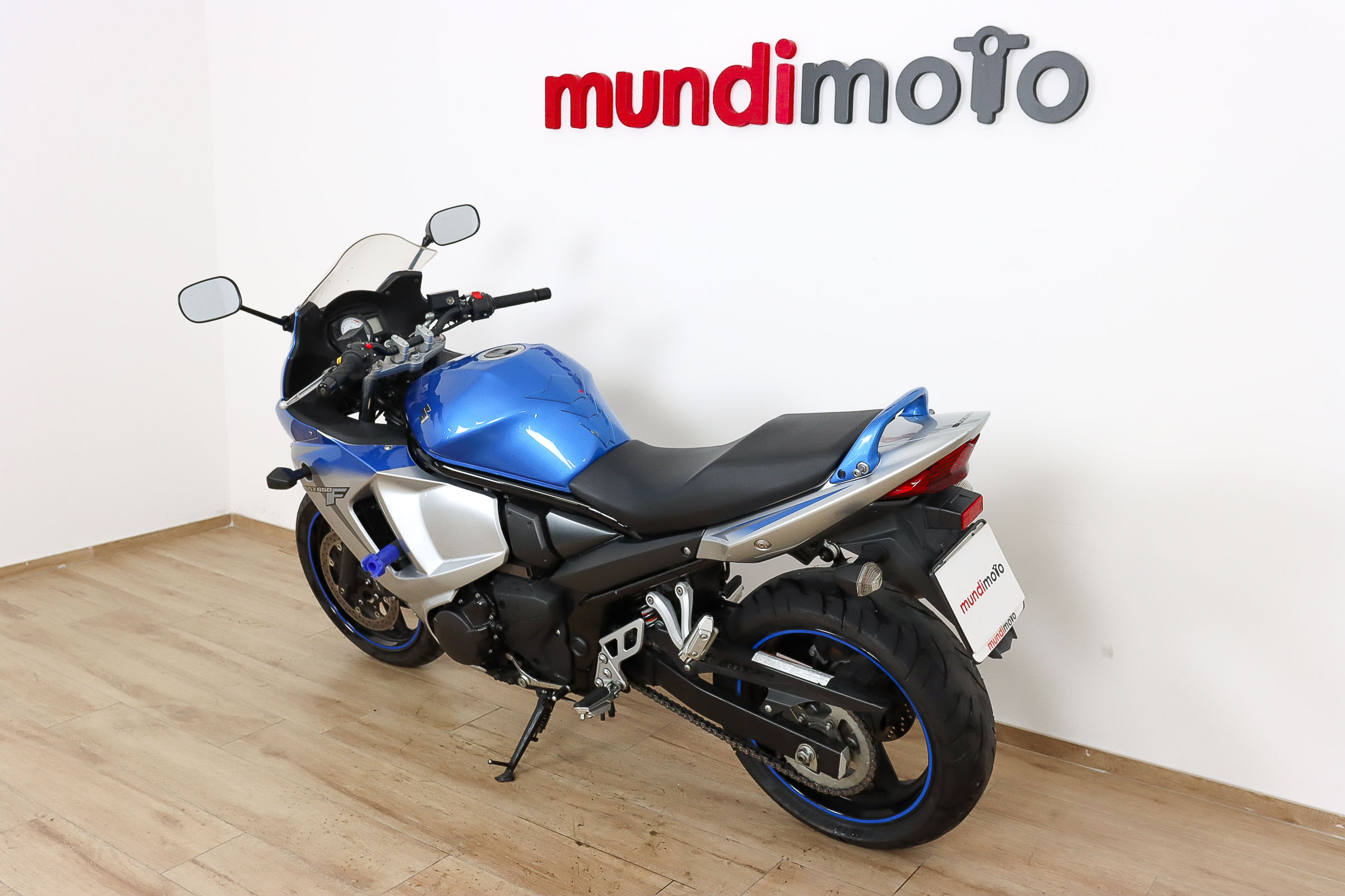 SUZUKI GSX 650 FSUZUKI9 SUZUKI GSX 650 FSUZUKI9