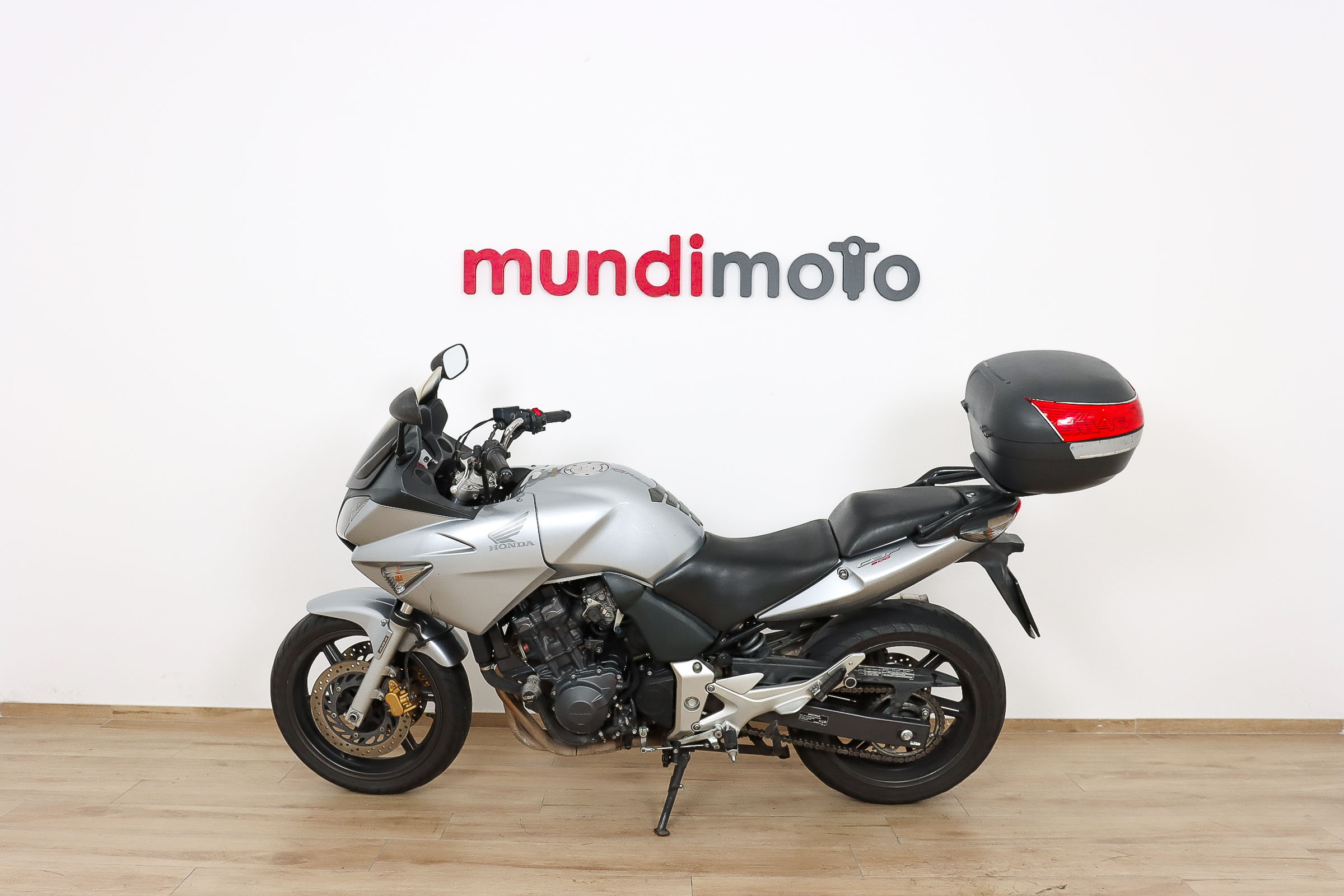 HONDA CBF 600 SAHONDA7 HONDA CBF 600 SAHONDA7