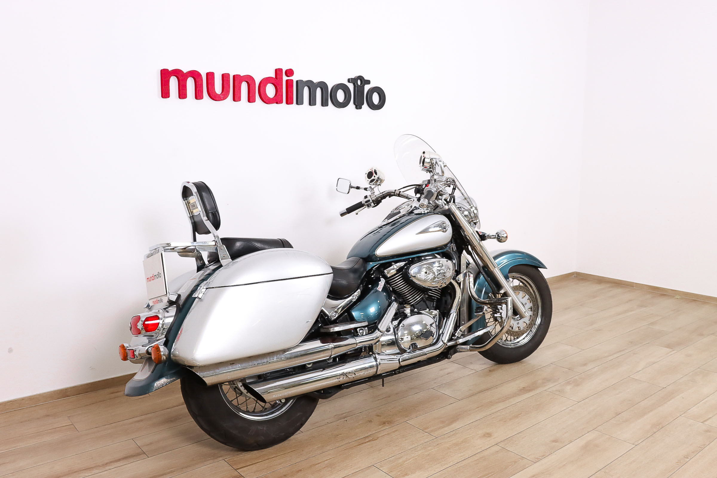 SUZUKI VL 800 Intruder VolusiaSUZUKI3 SUZUKI VL 800 Intruder VolusiaSUZUKI3