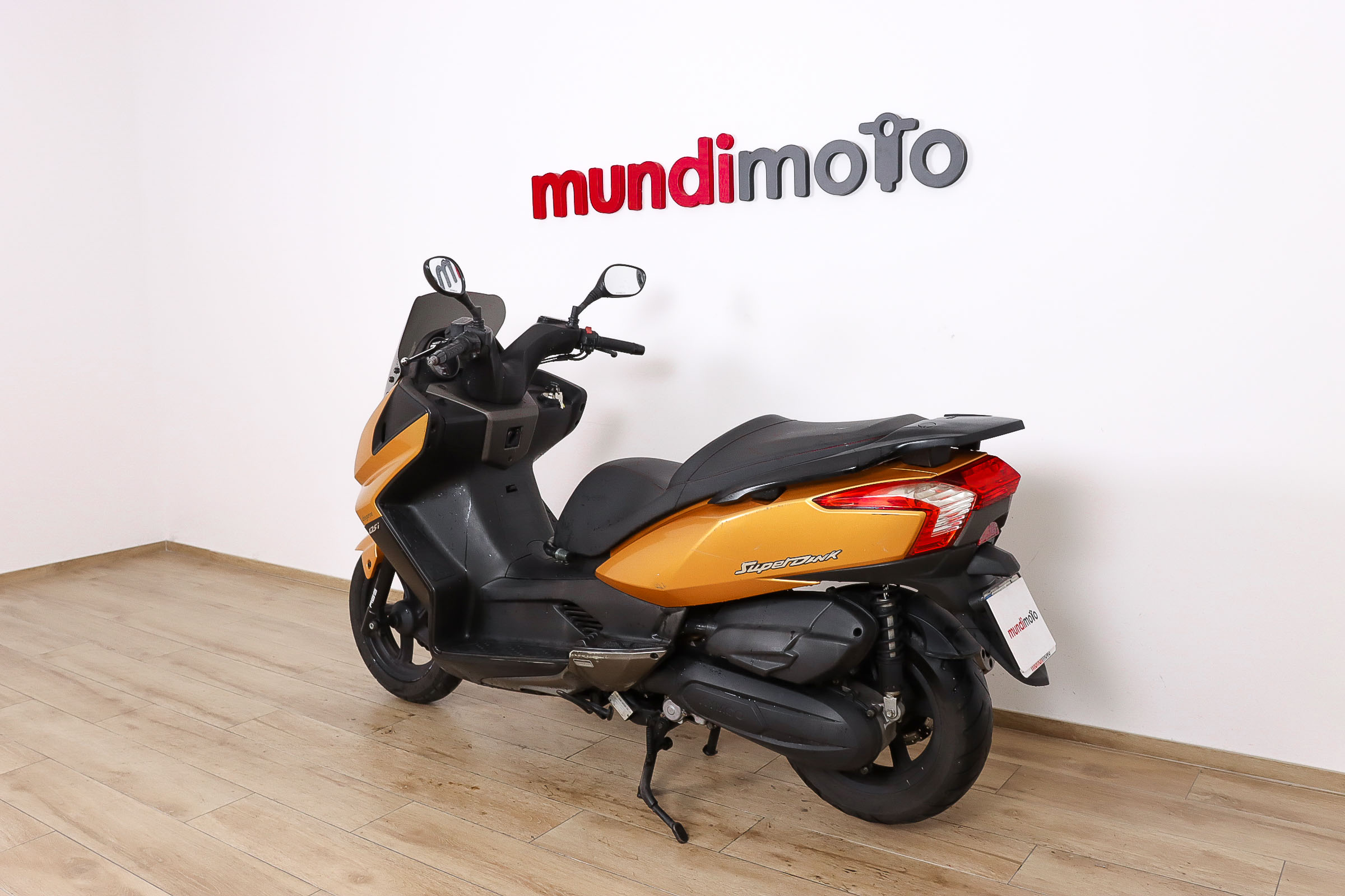 KYMCO Super Dink 125i ABSKYMCO8 KYMCO Super Dink 125i ABSKYMCO8