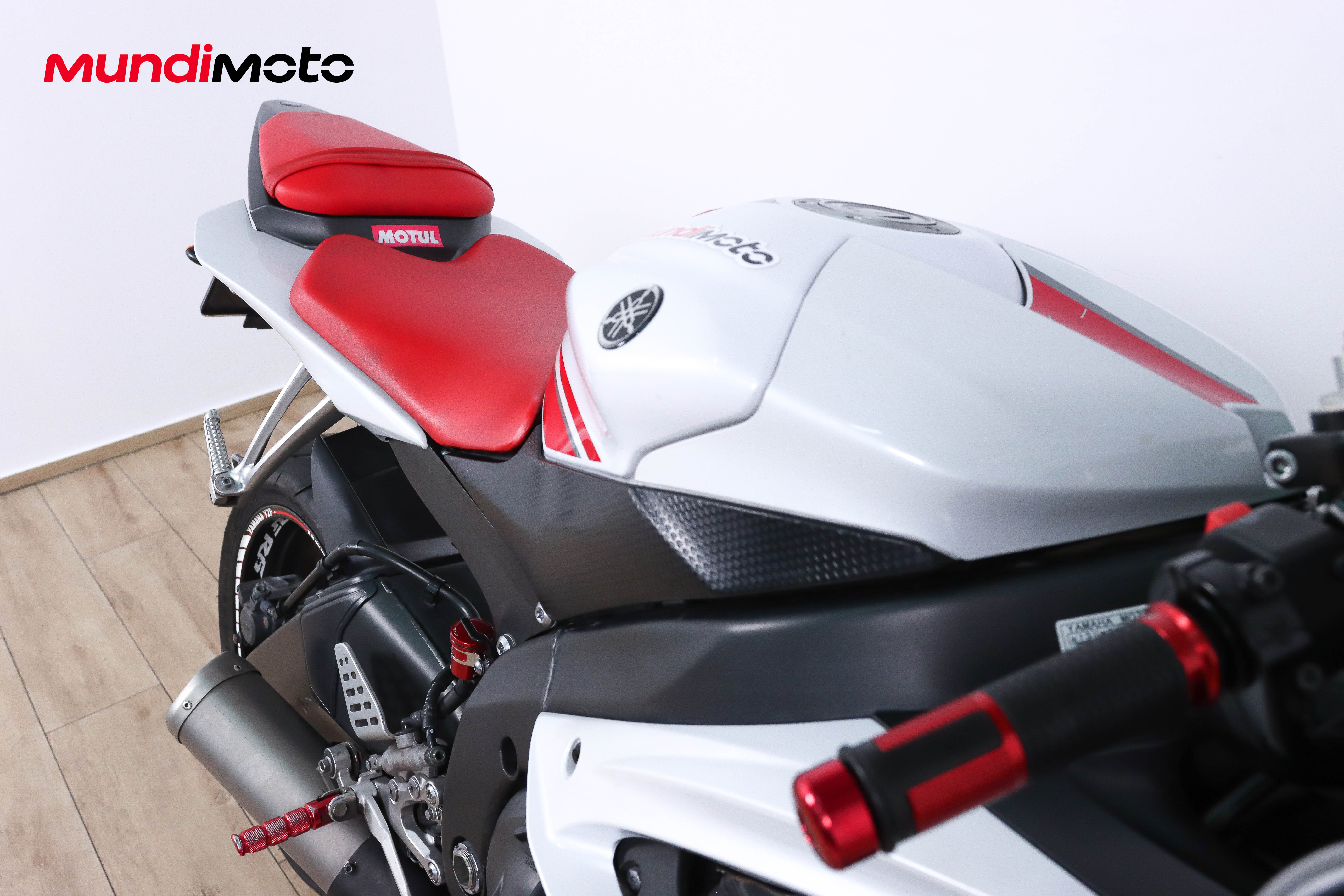 YAMAHA YZF R6YAMAHA11 YAMAHA YZF R6YAMAHA11