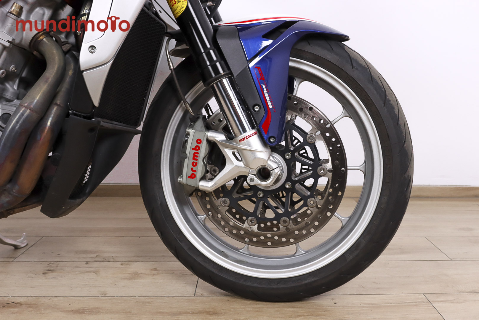 MV AGUSTA BRUTALE 1090 RRMV AGUSTA6 MV AGUSTA BRUTALE 1090 RRMV AGUSTA6
