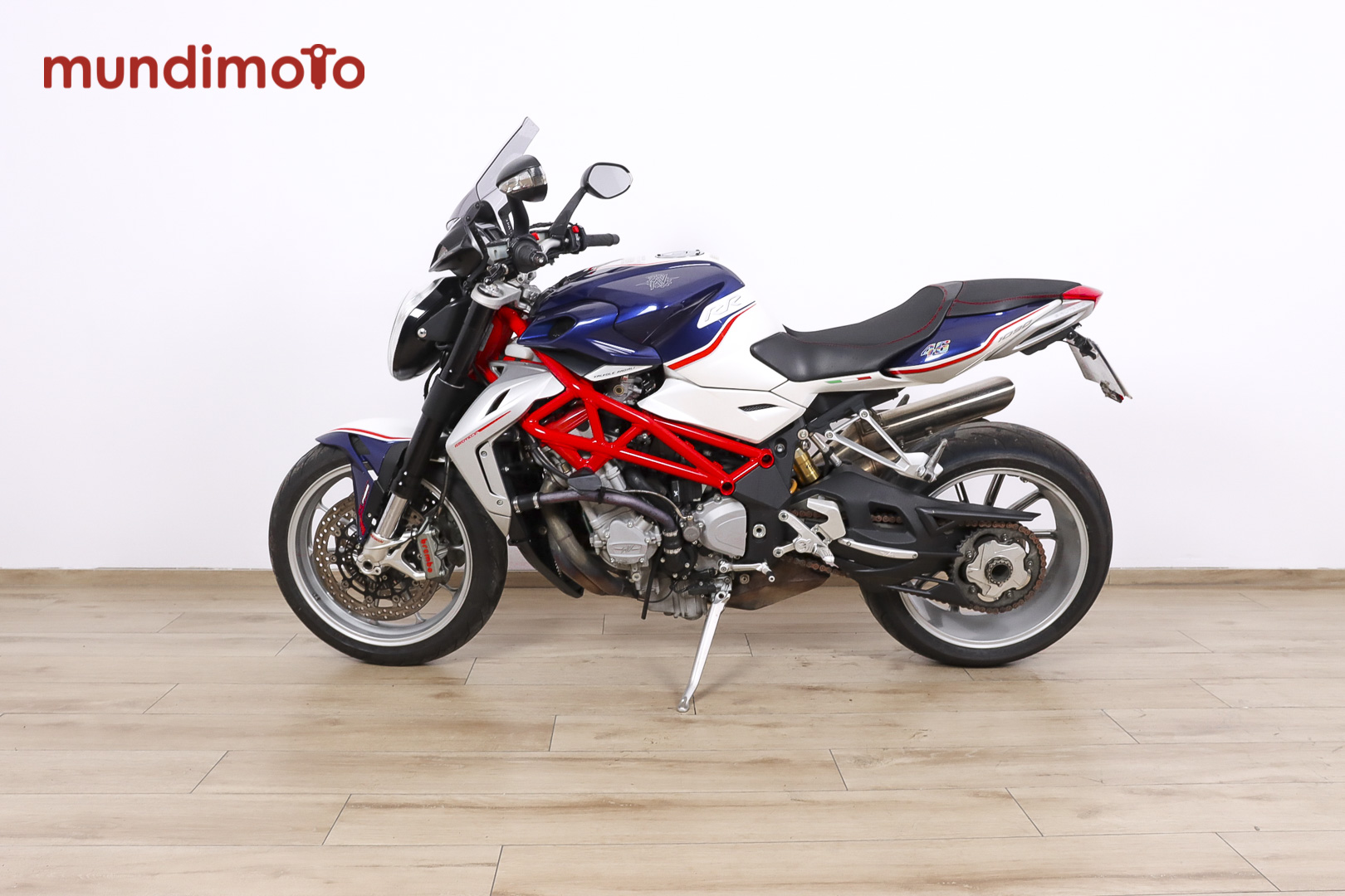 MV AGUSTA BRUTALE 1090 RRMV AGUSTA9 MV AGUSTA BRUTALE 1090 RRMV AGUSTA9