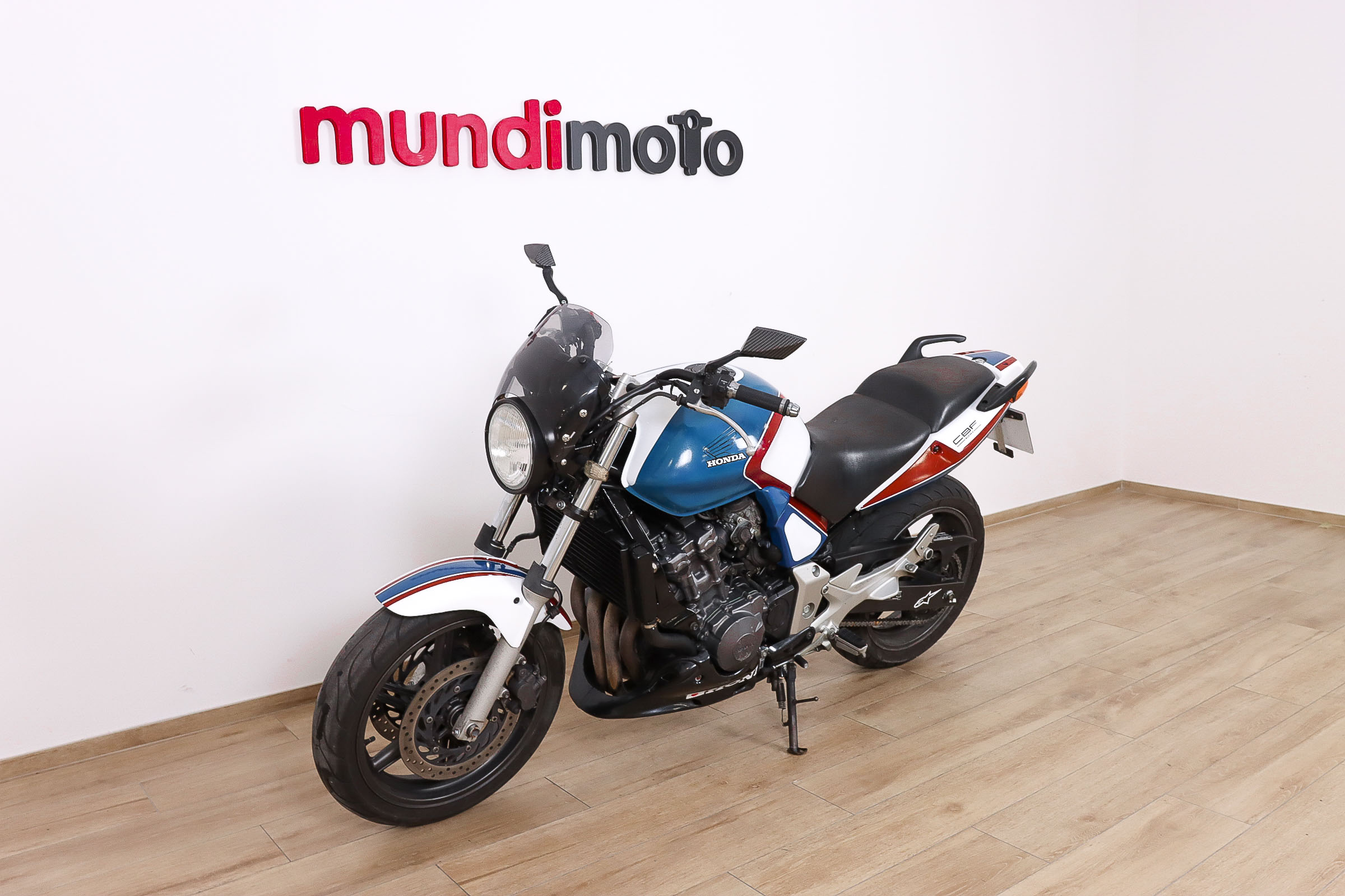HONDA CBF 600NHONDA9 HONDA CBF 600NHONDA9
